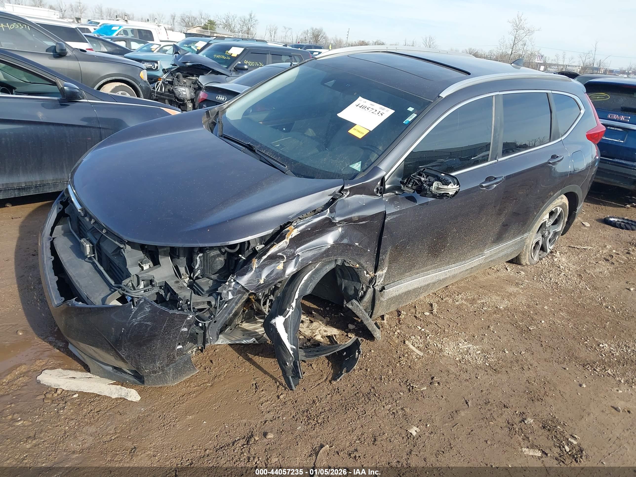 HONDA CR-V image 2
