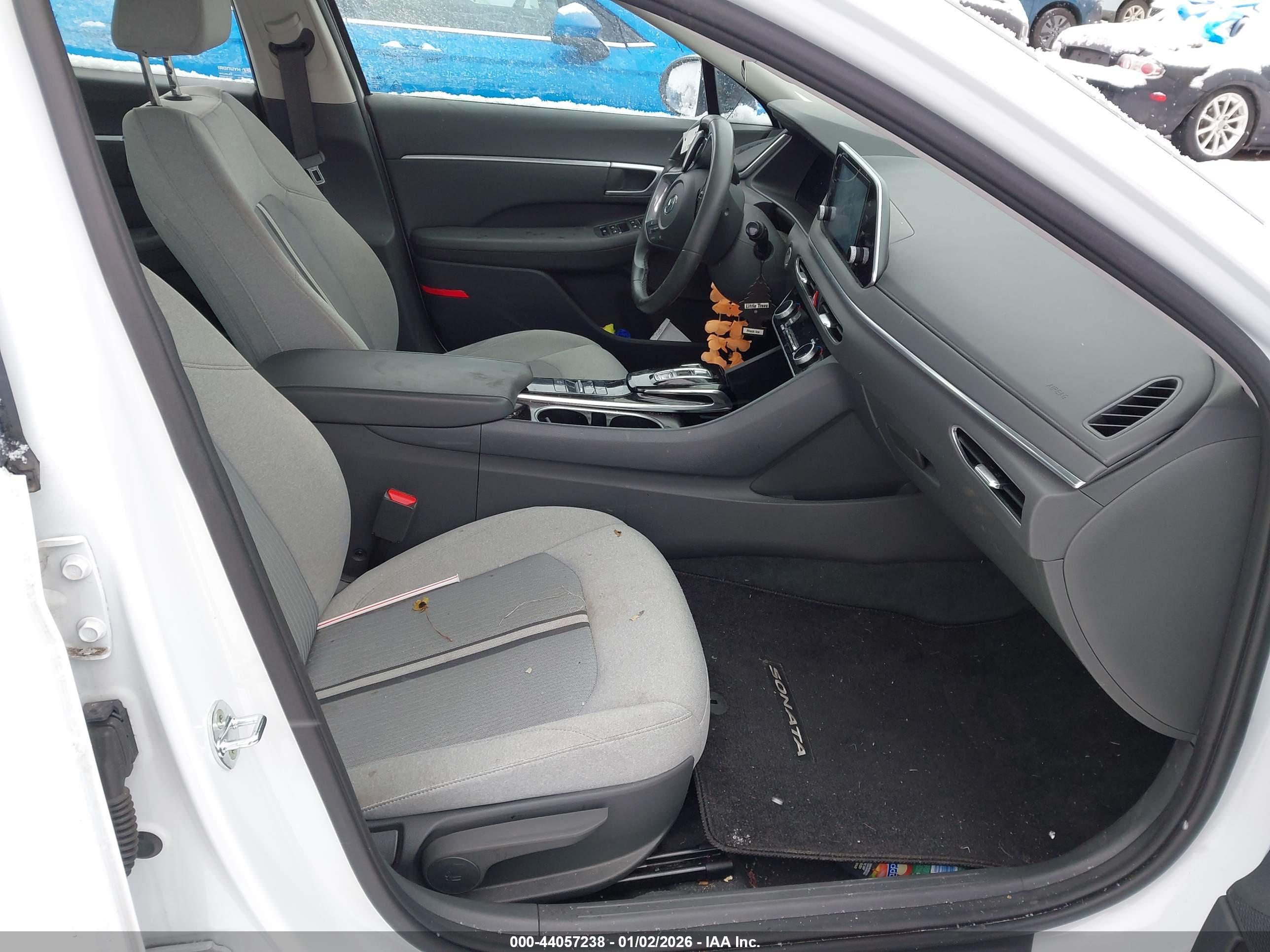 HYUNDAI SONATA image 5