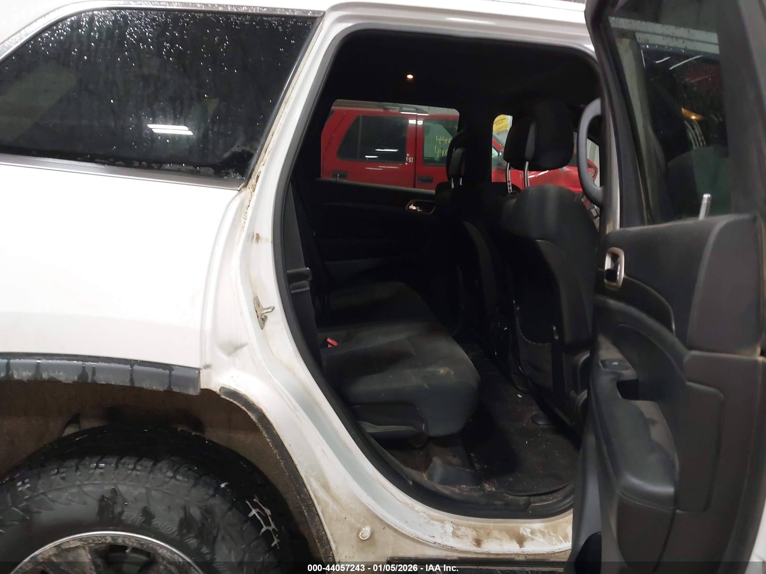 JEEP GRAND image 8