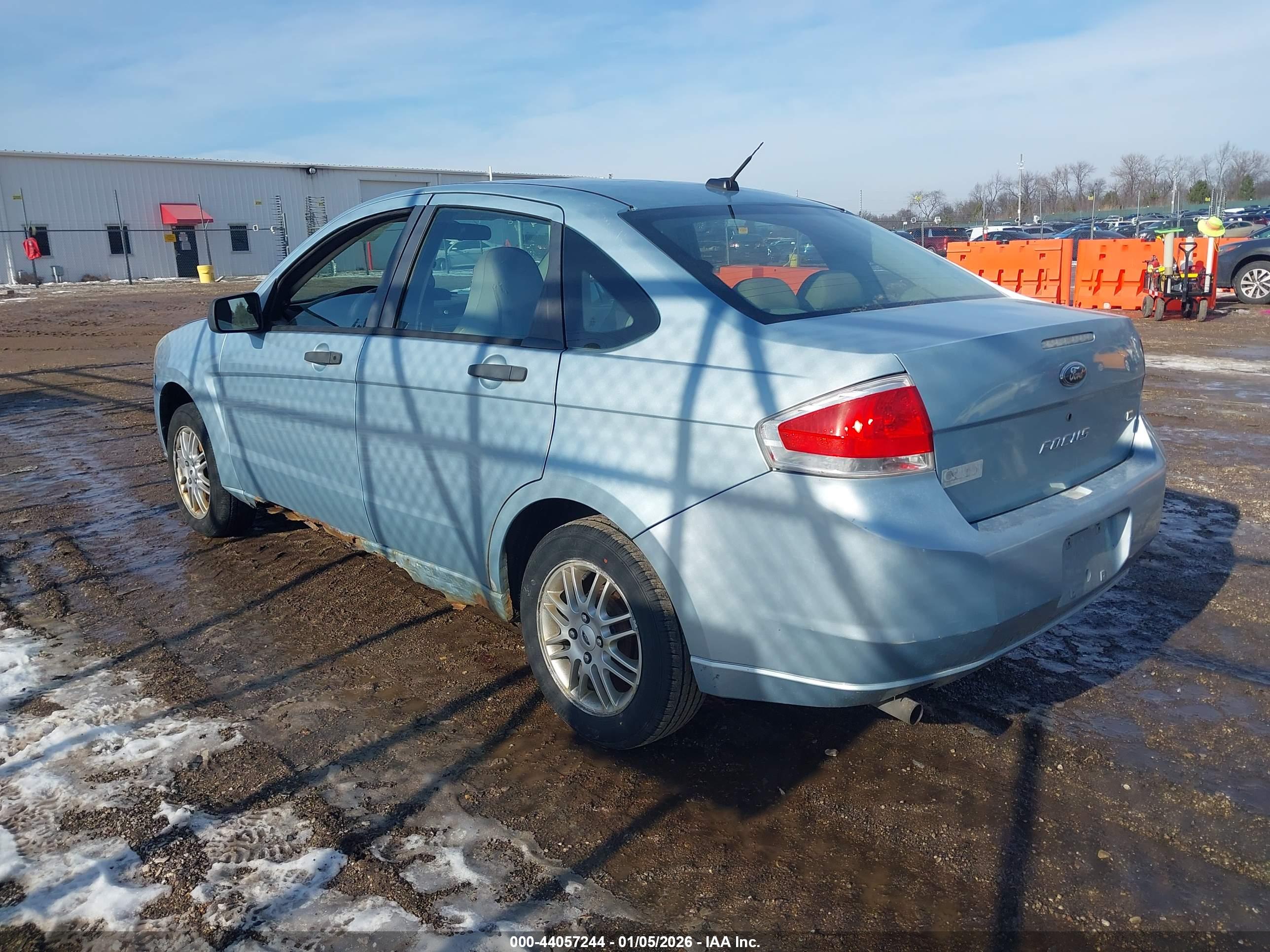 FORD FOCUS image 3