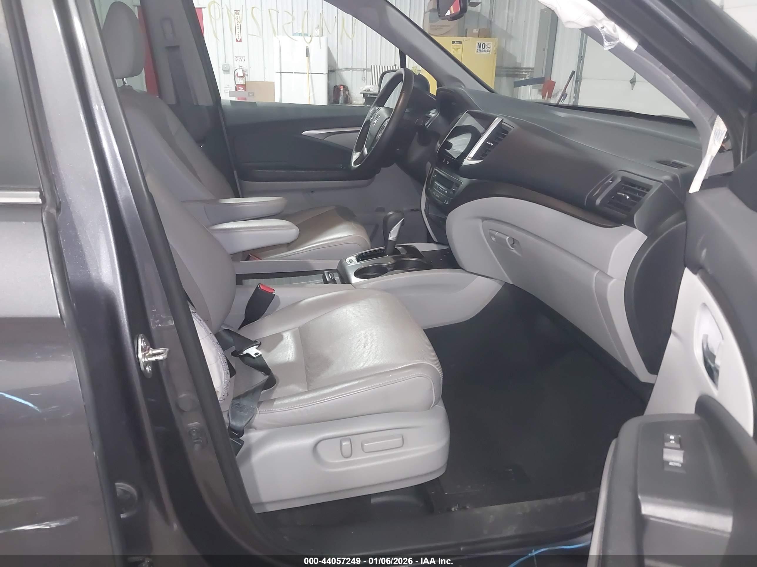 HONDA RIDGELINE image 5