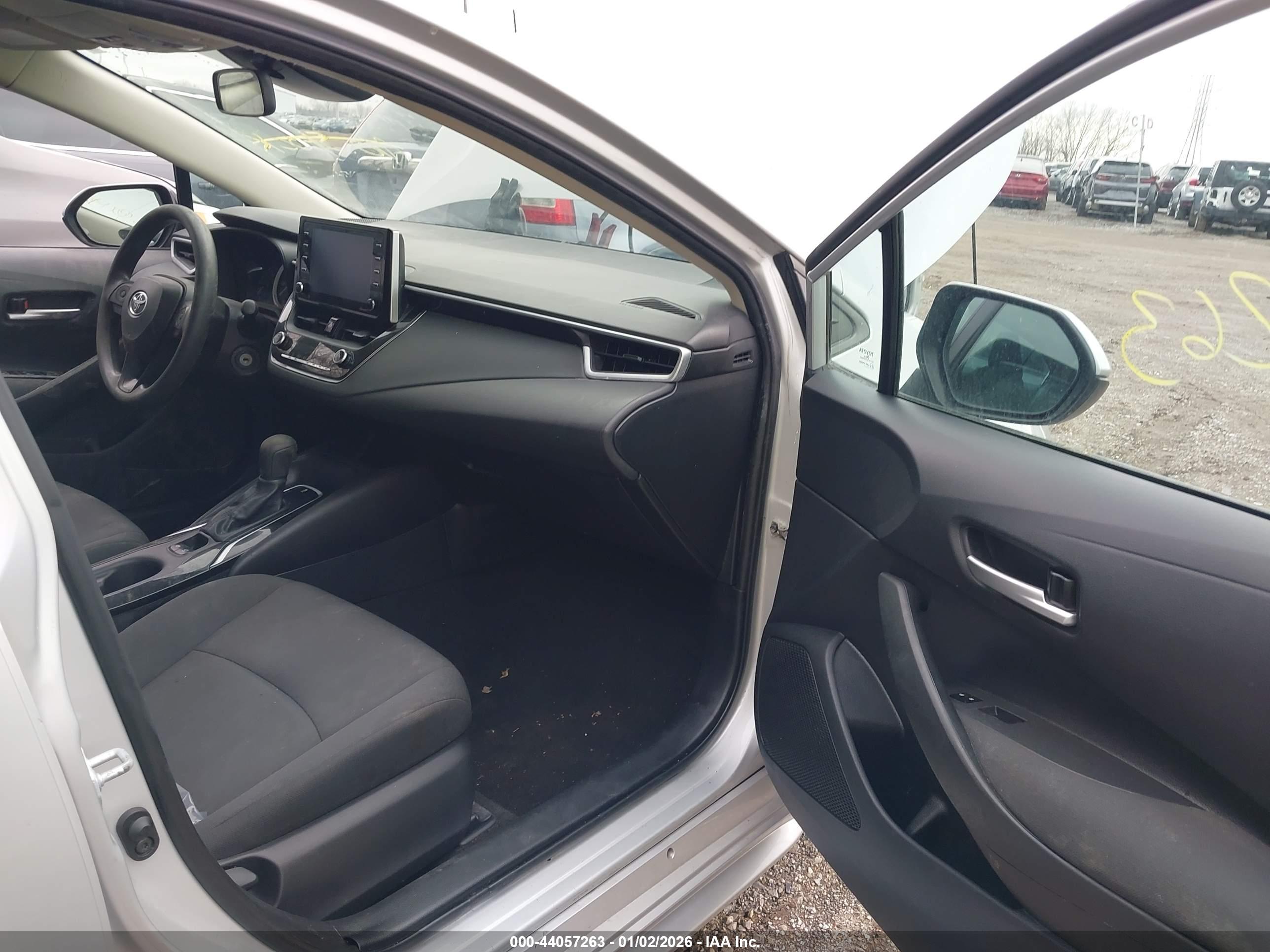 TOYOTA COROLLA image 5