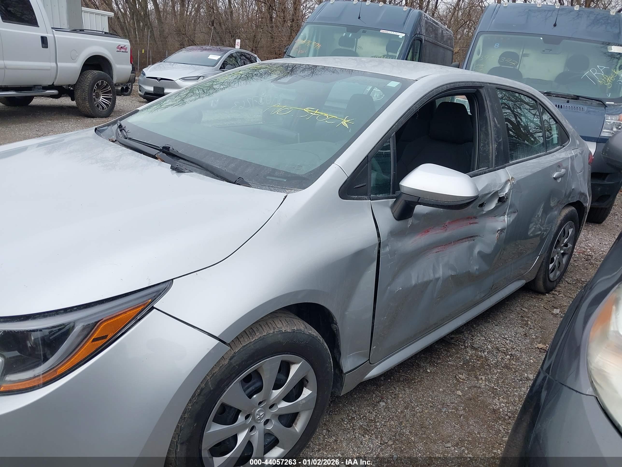 TOYOTA COROLLA image 6