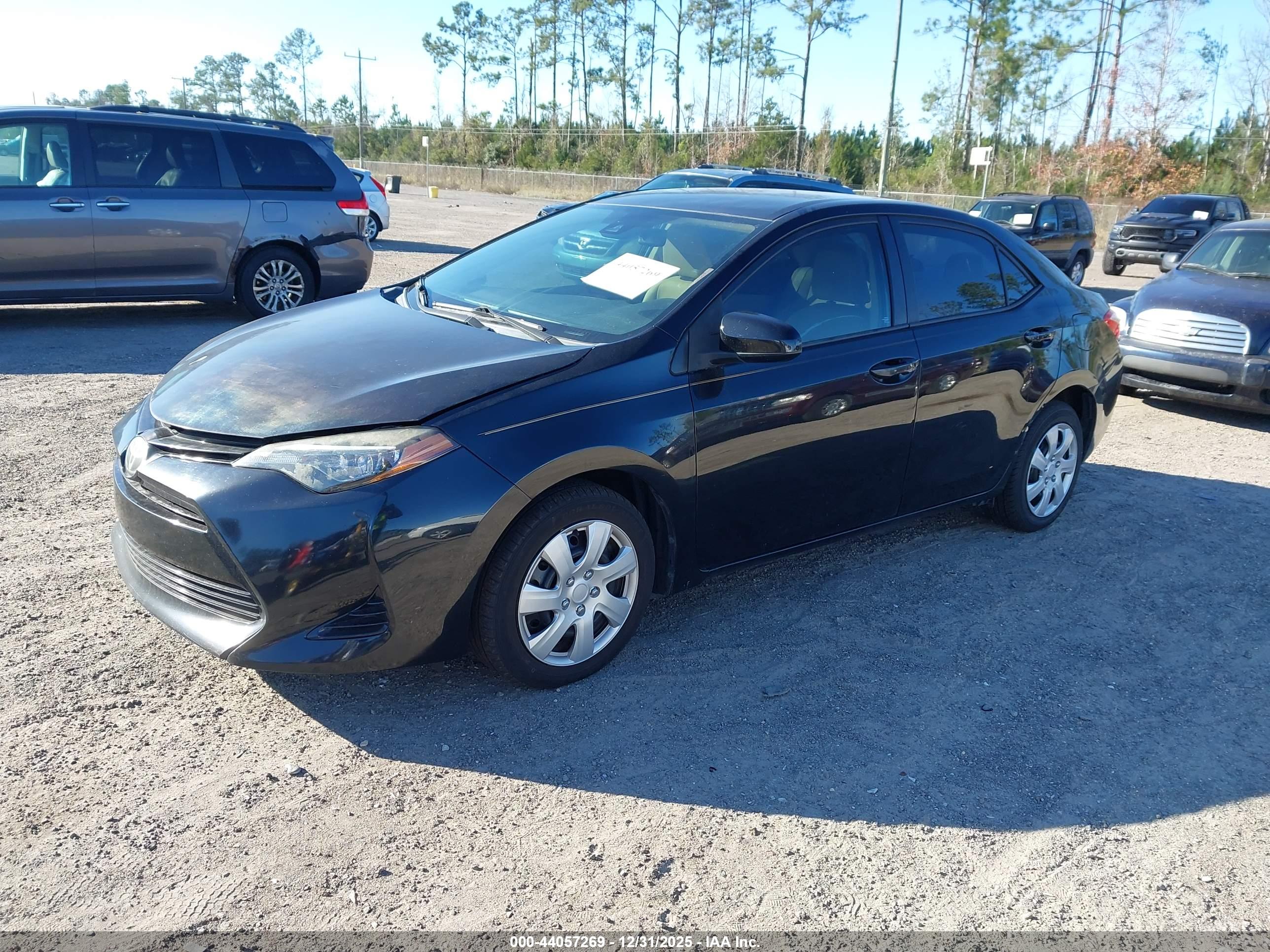 TOYOTA COROLLA image 2