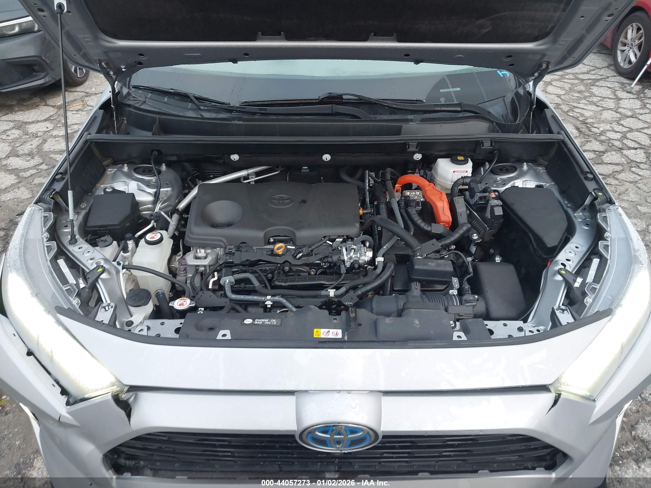 TOYOTA RAV4 image 10