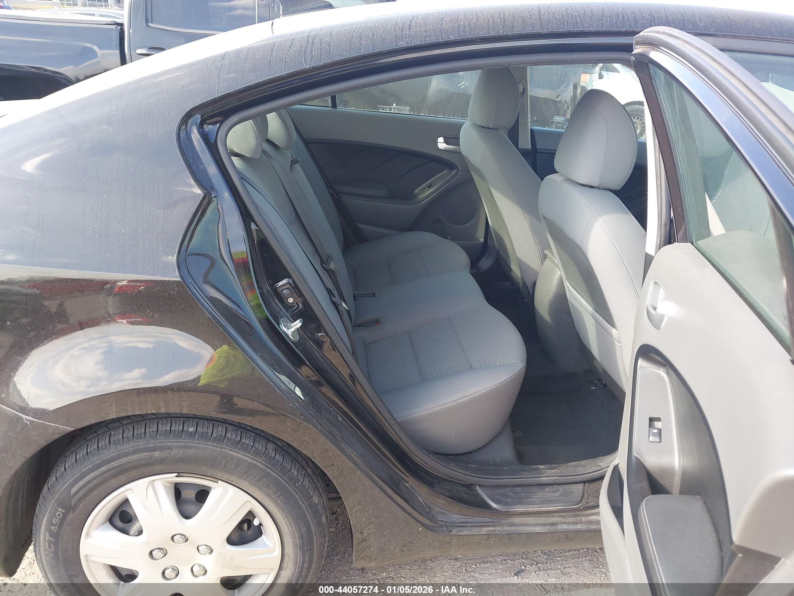 KIA FORTE image 8