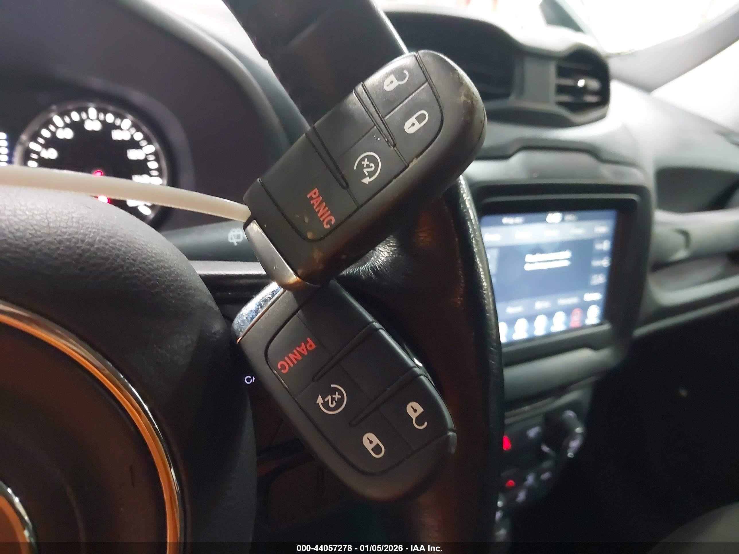 JEEP RENEGADE image 11