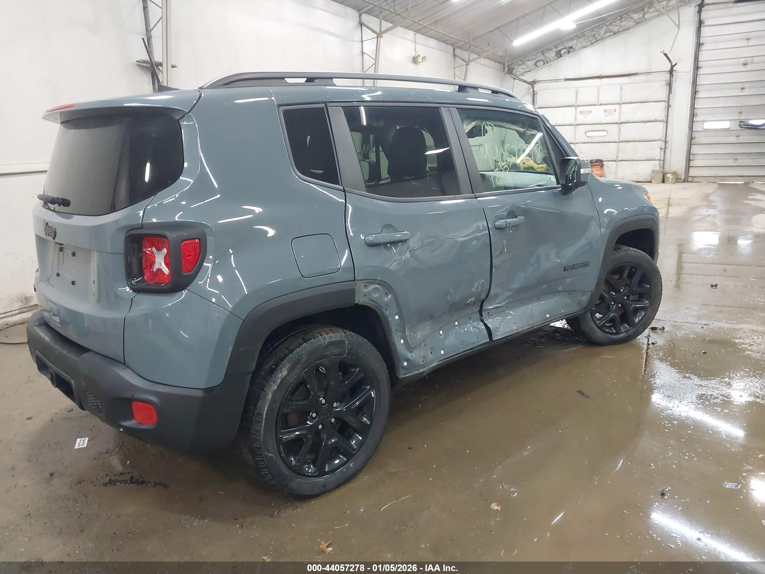 JEEP RENEGADE image 4