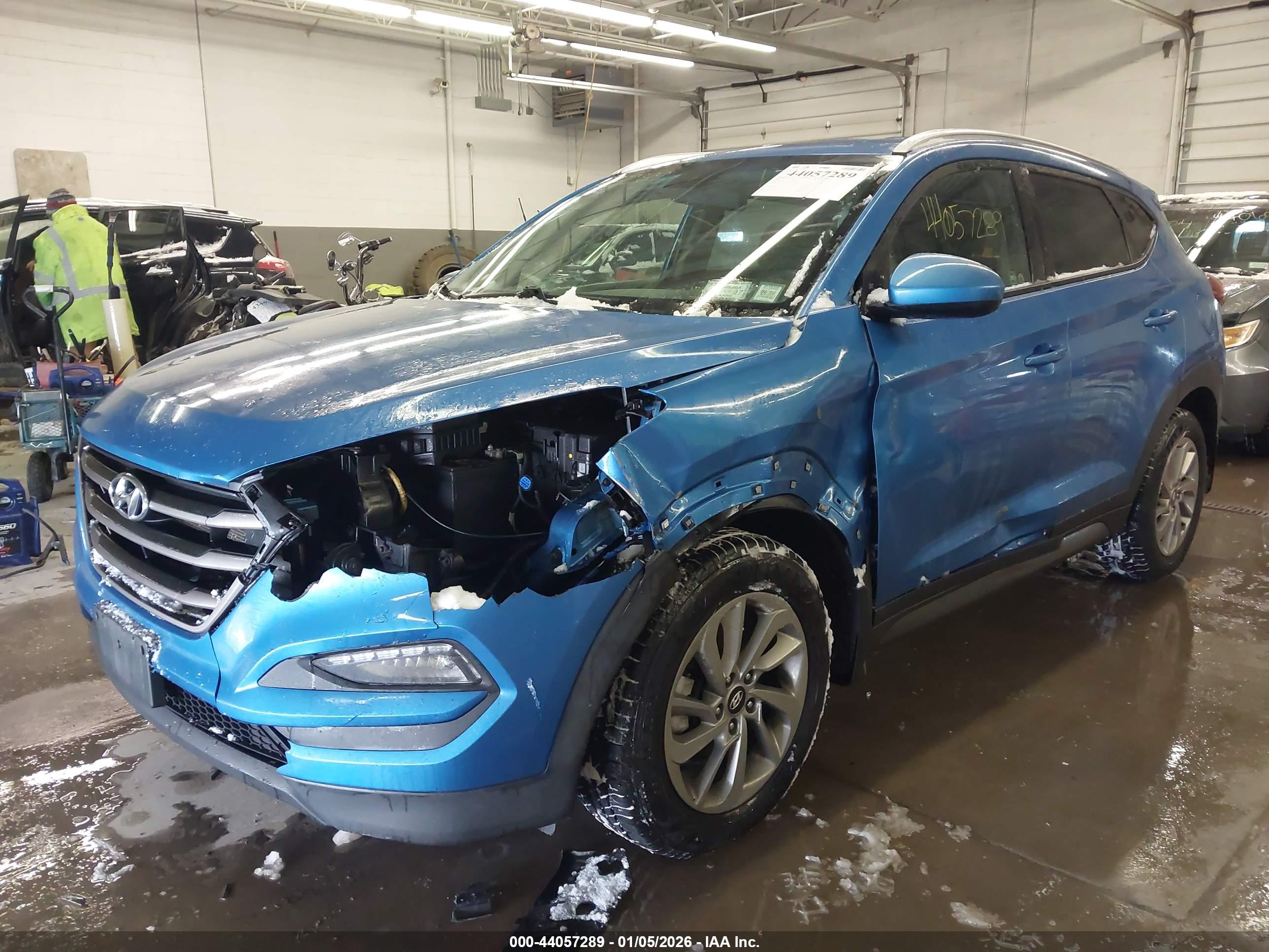 HYUNDAI TUCSON image 6