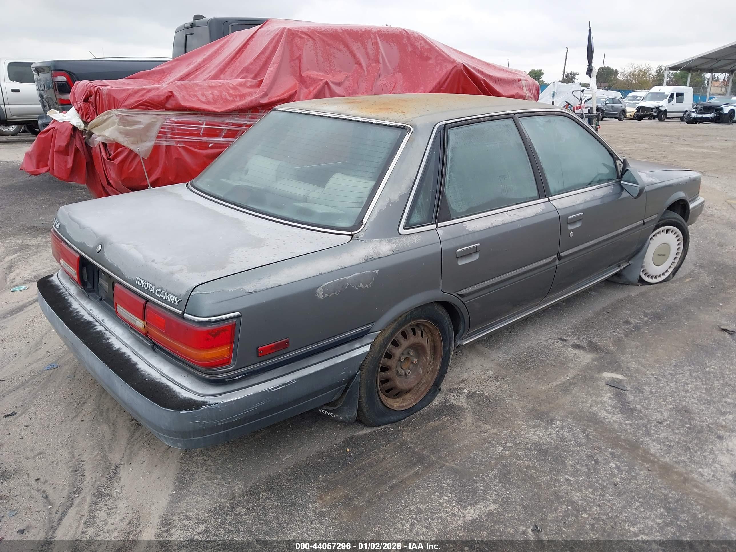TOYOTA CAMRY image 4