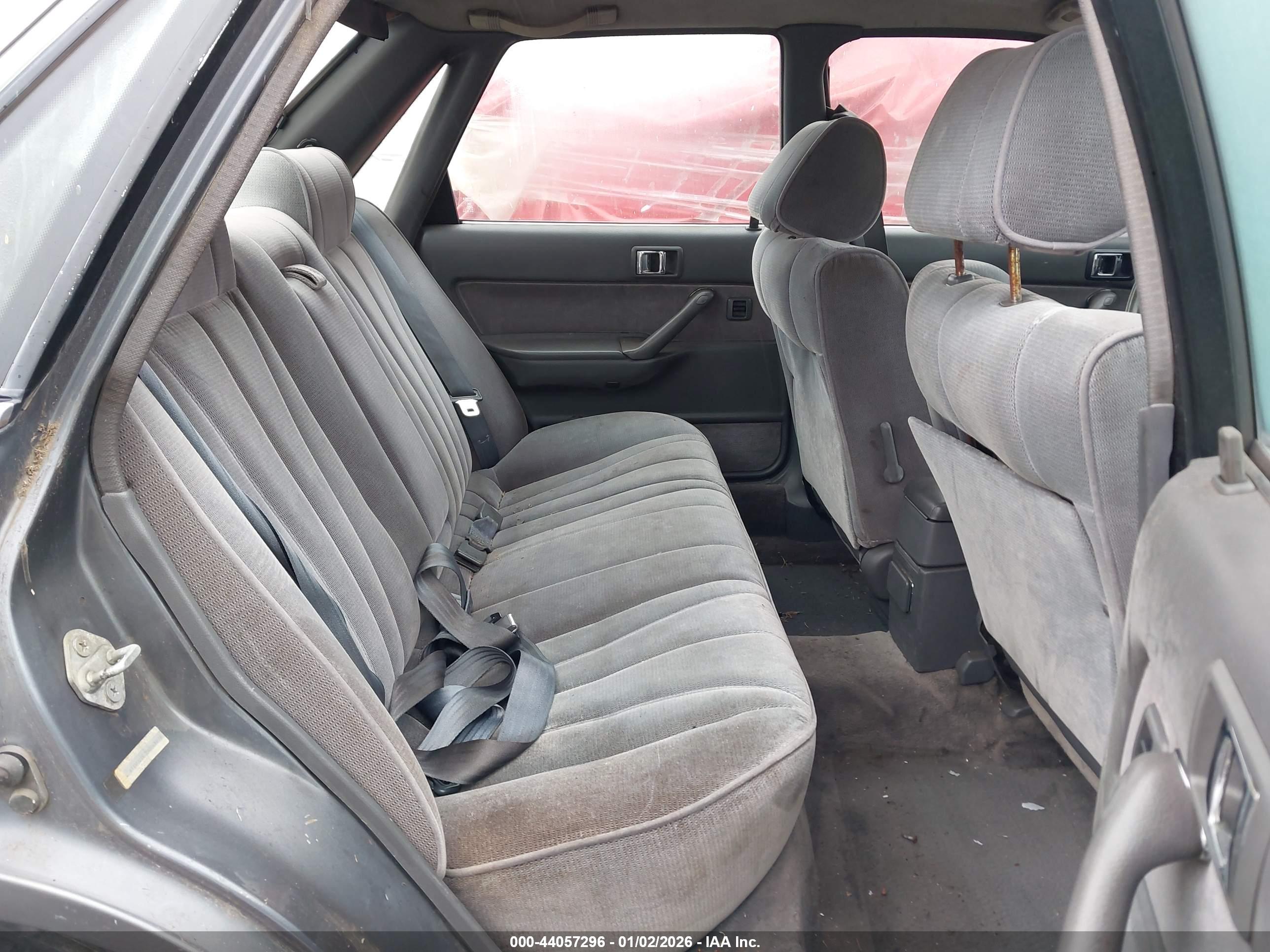TOYOTA CAMRY image 8