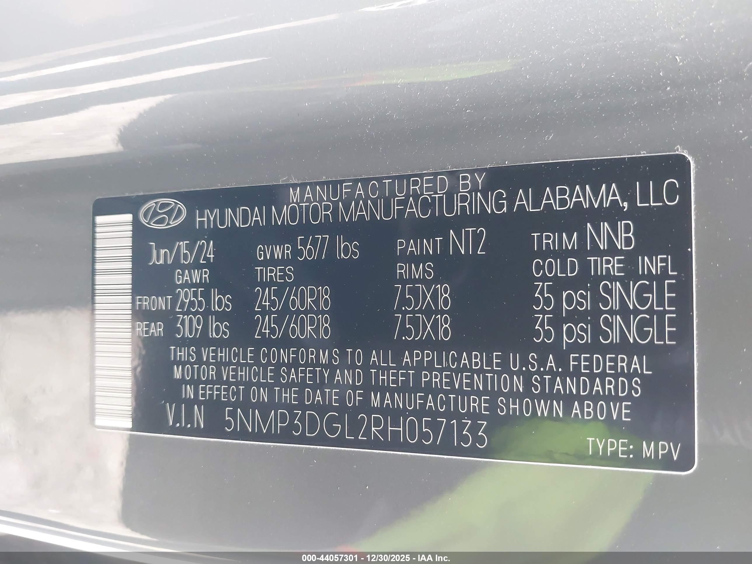 HYUNDAI SANTA image 9