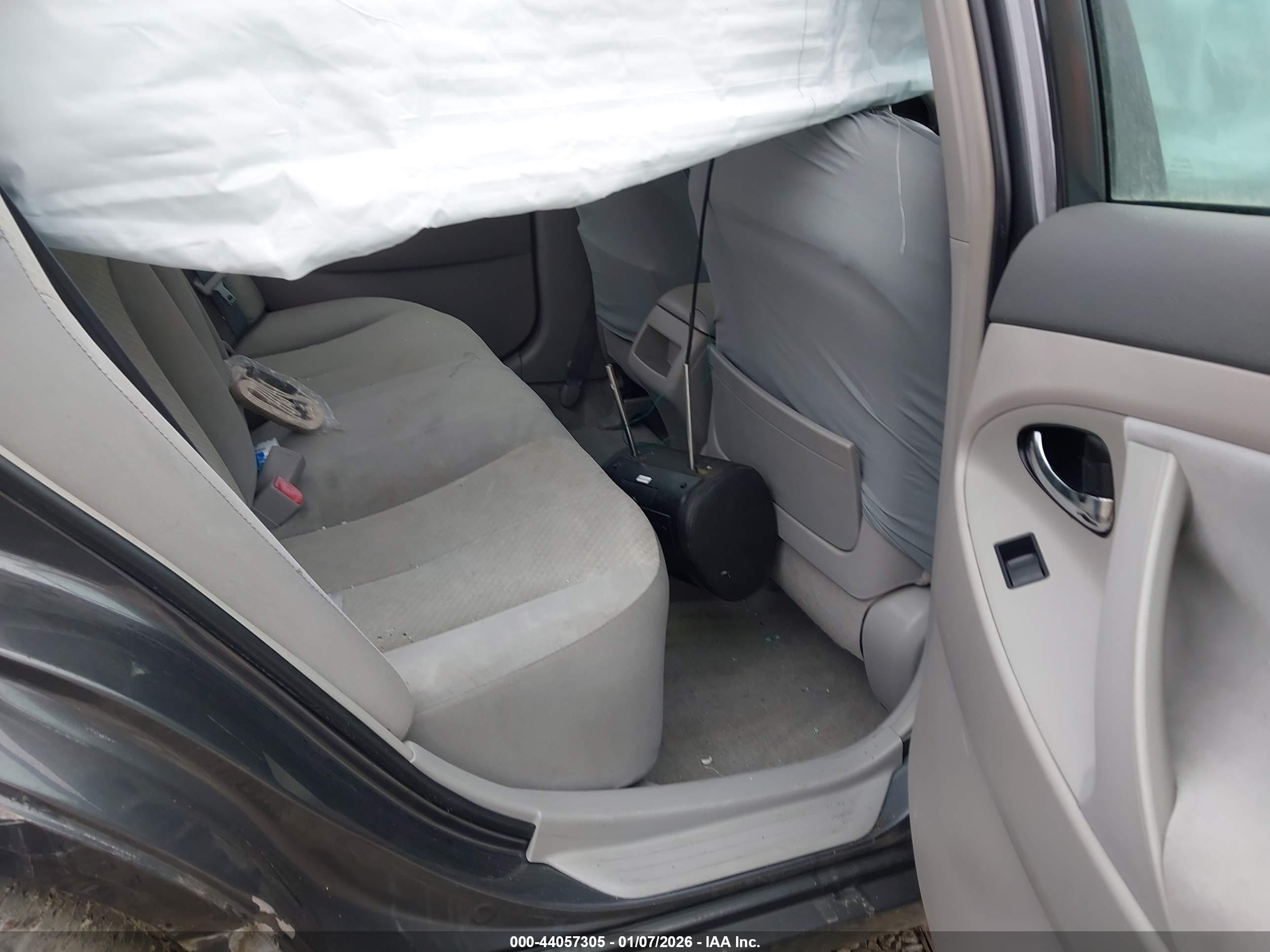 TOYOTA CAMRY image 8