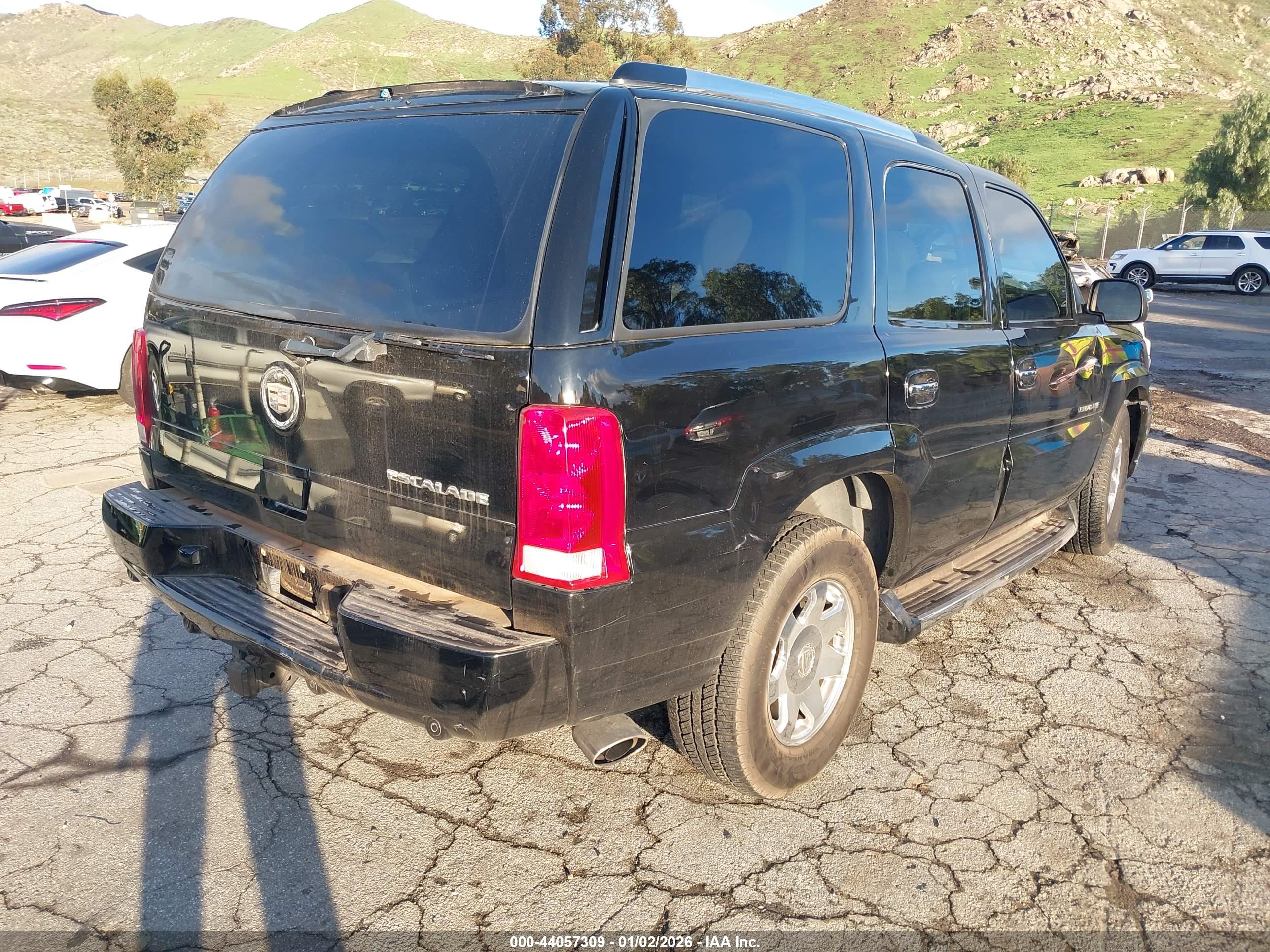 CADILLAC ESCALADE image 4
