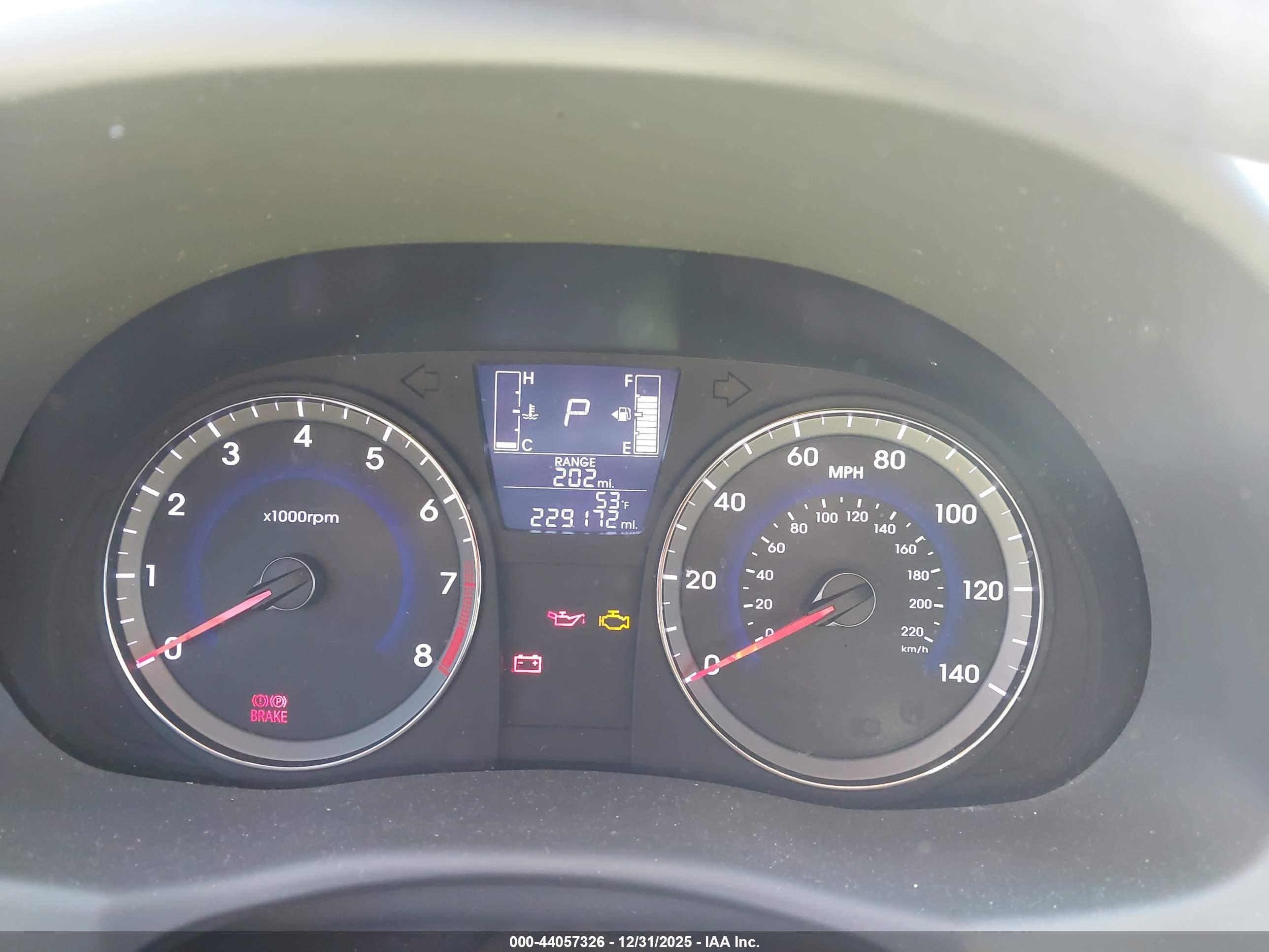 HYUNDAI ACCENT image 7