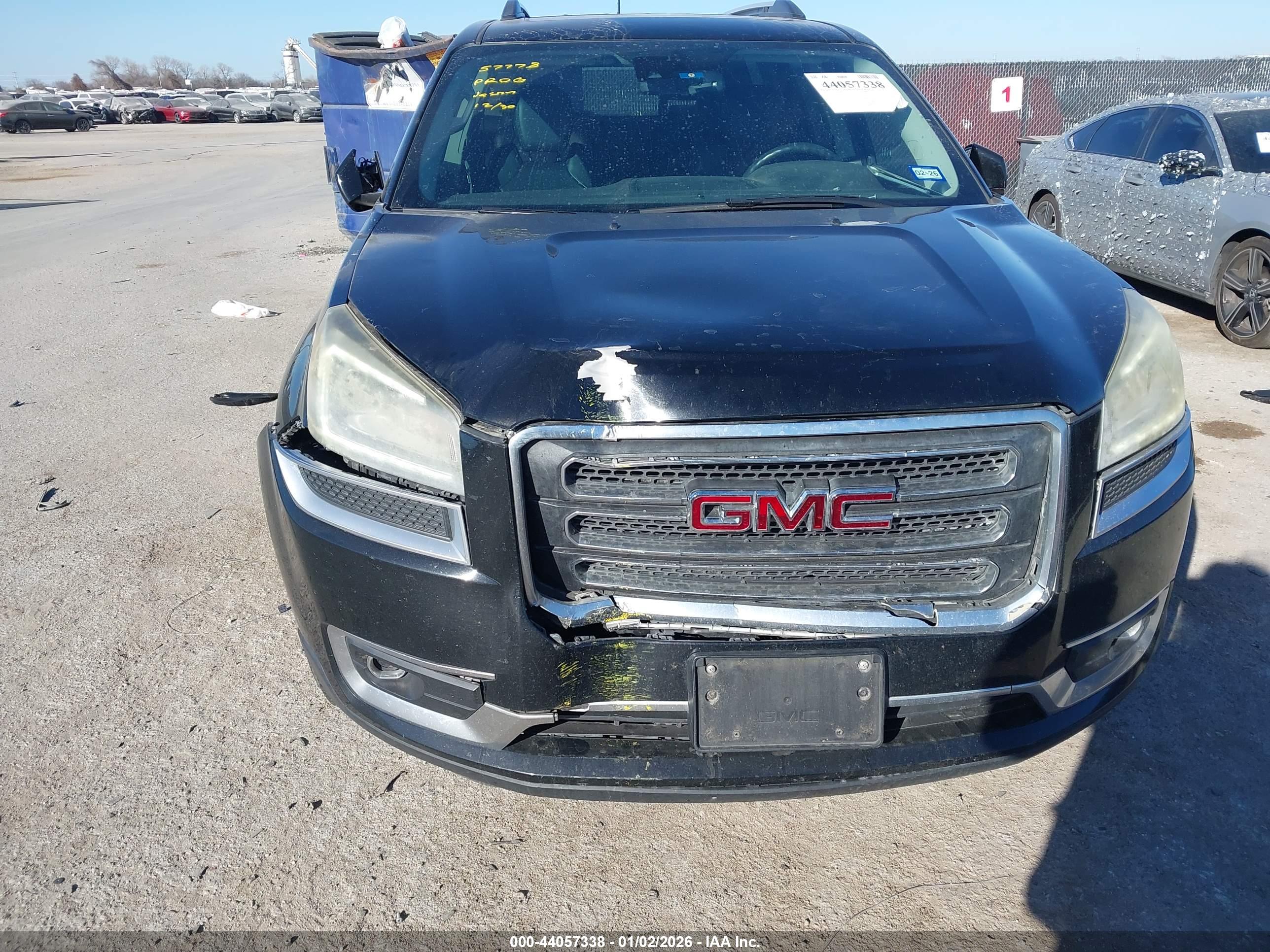 GMC ACADIA image 6