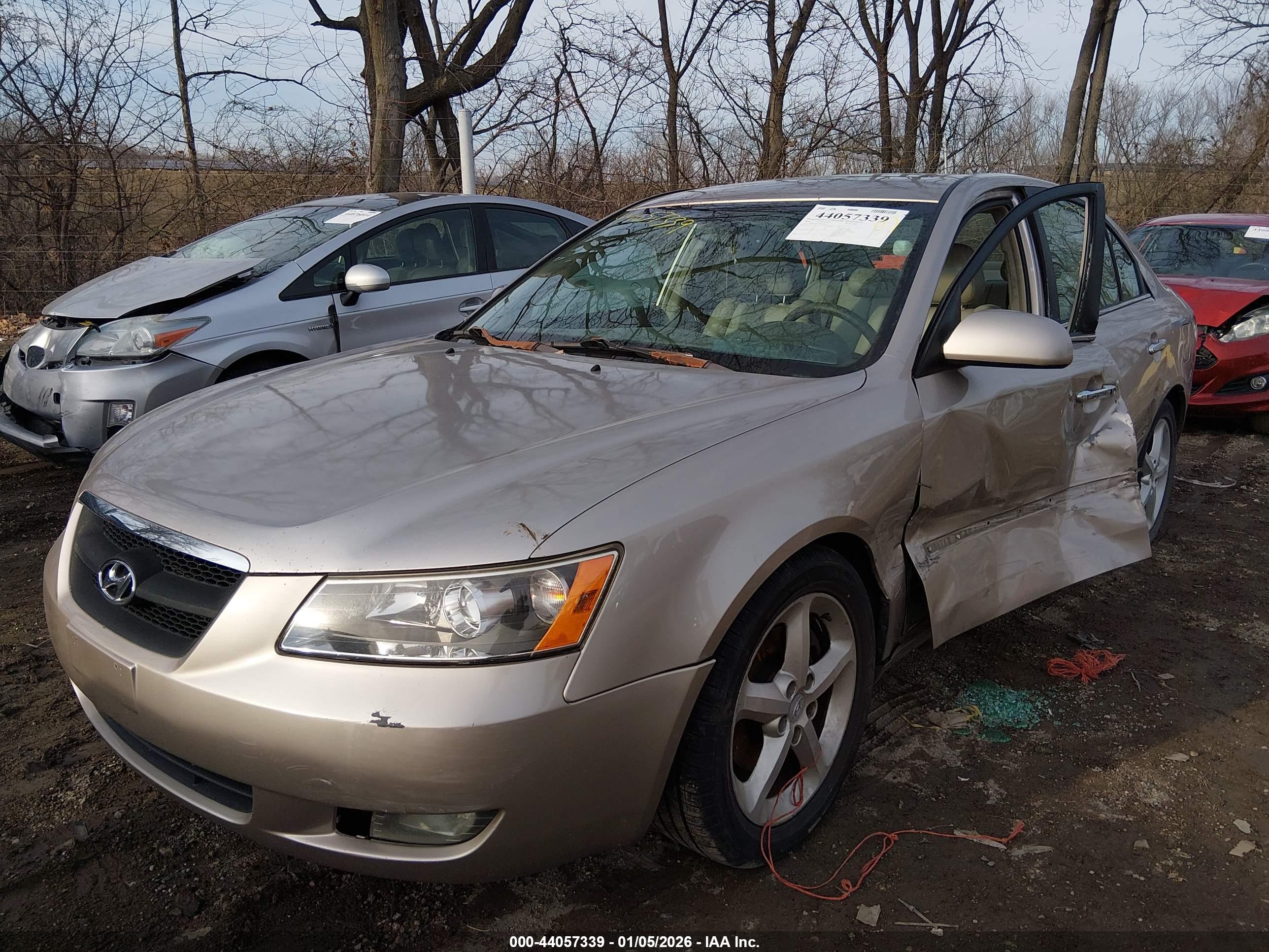 HYUNDAI SONATA image 6