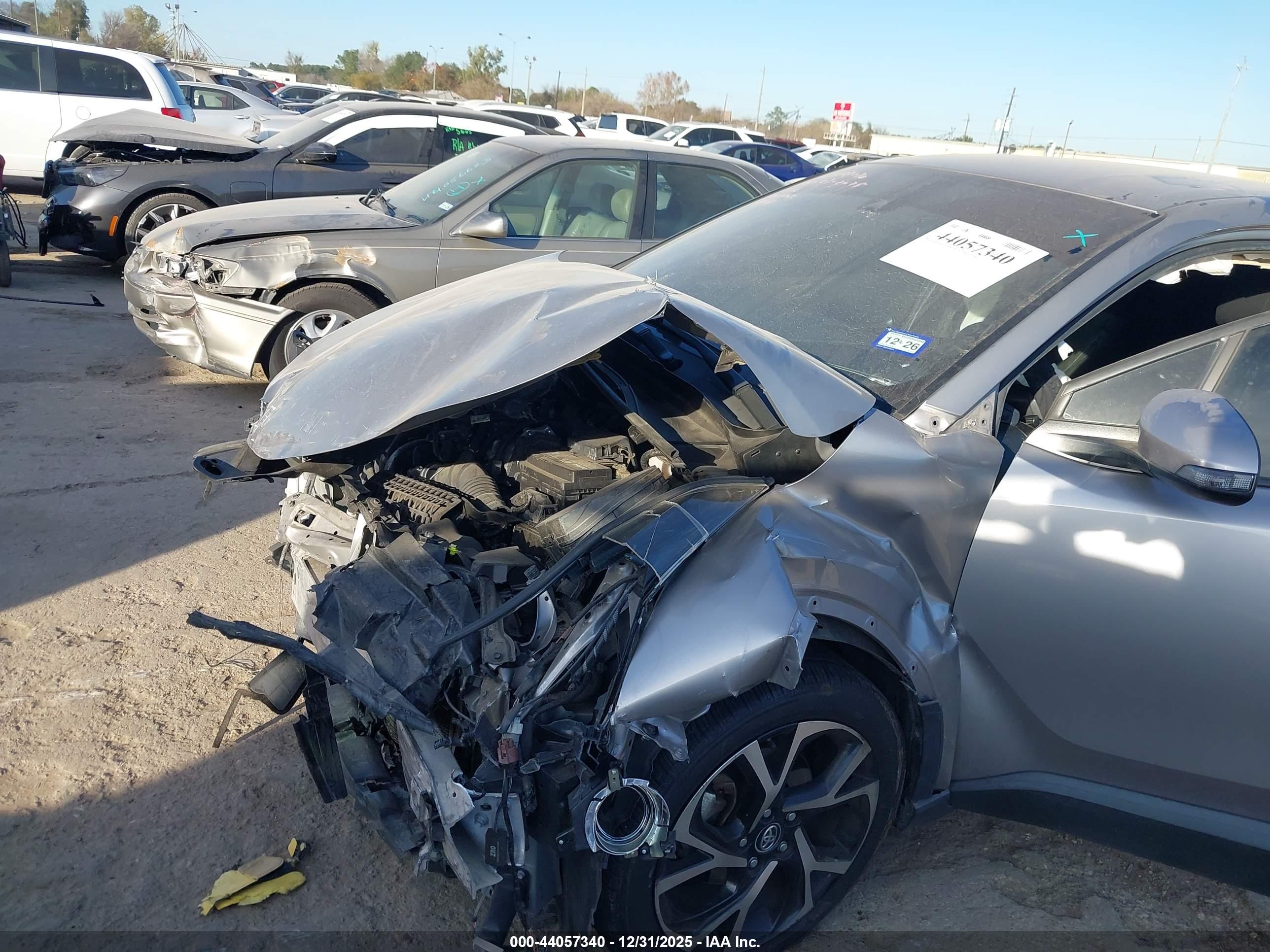 TOYOTA C-HR image 6