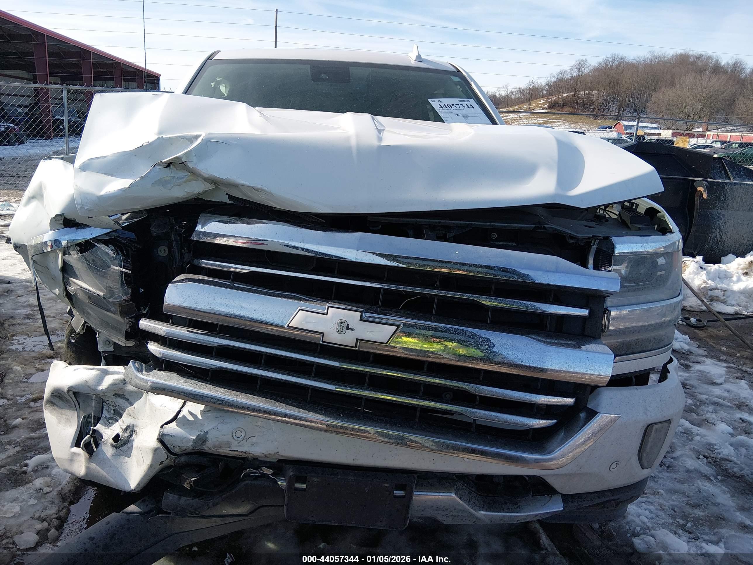 CHEVROLET SILVERADO image 6