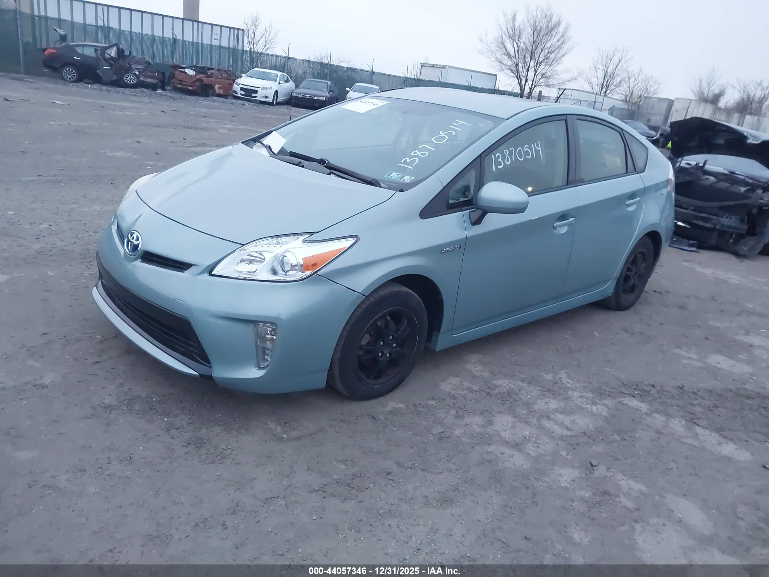 TOYOTA PRIUS image 2