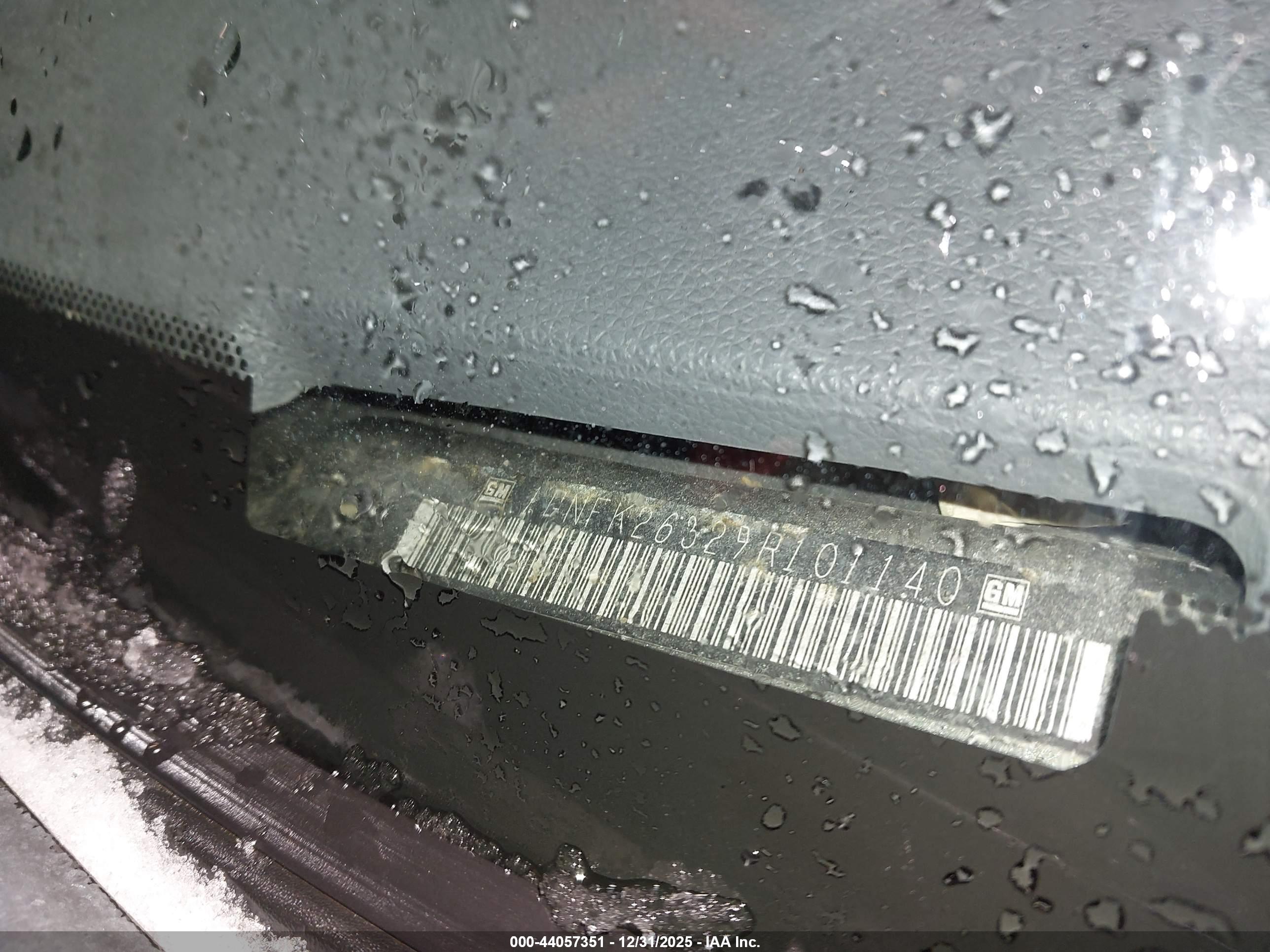 CHEVROLET SUBURBAN image 9