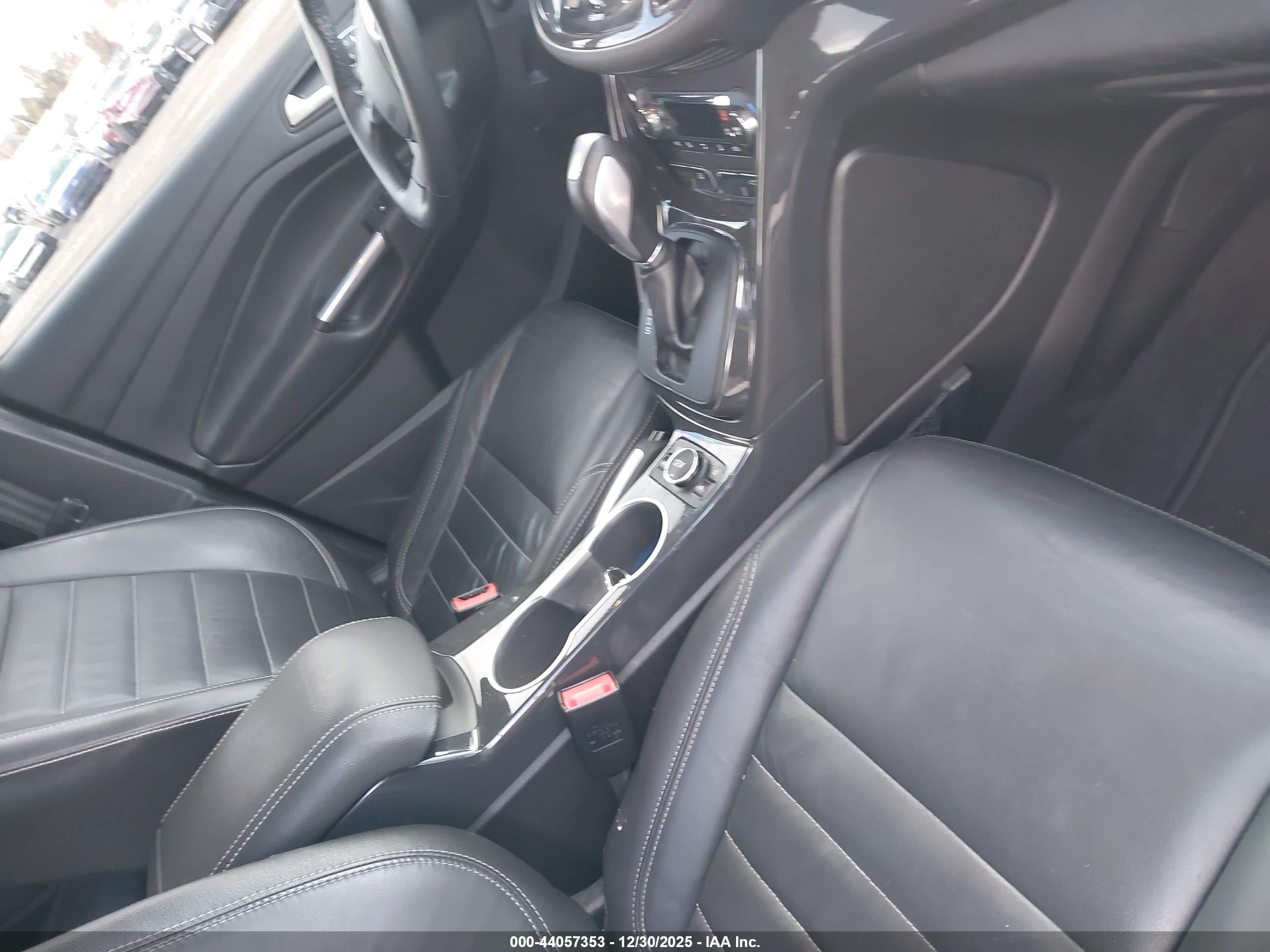 FORD ESCAPE image 5