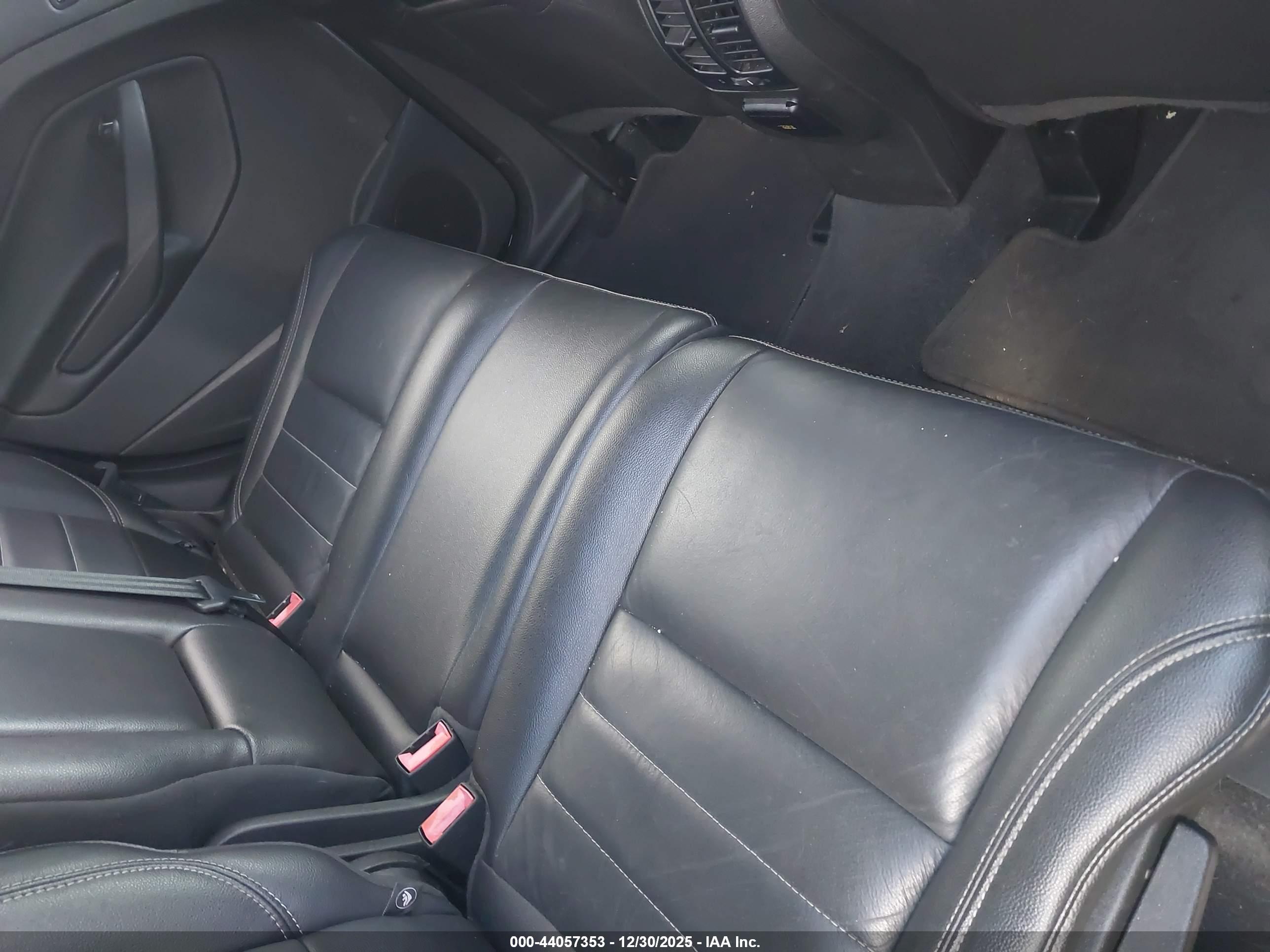 FORD ESCAPE image 8