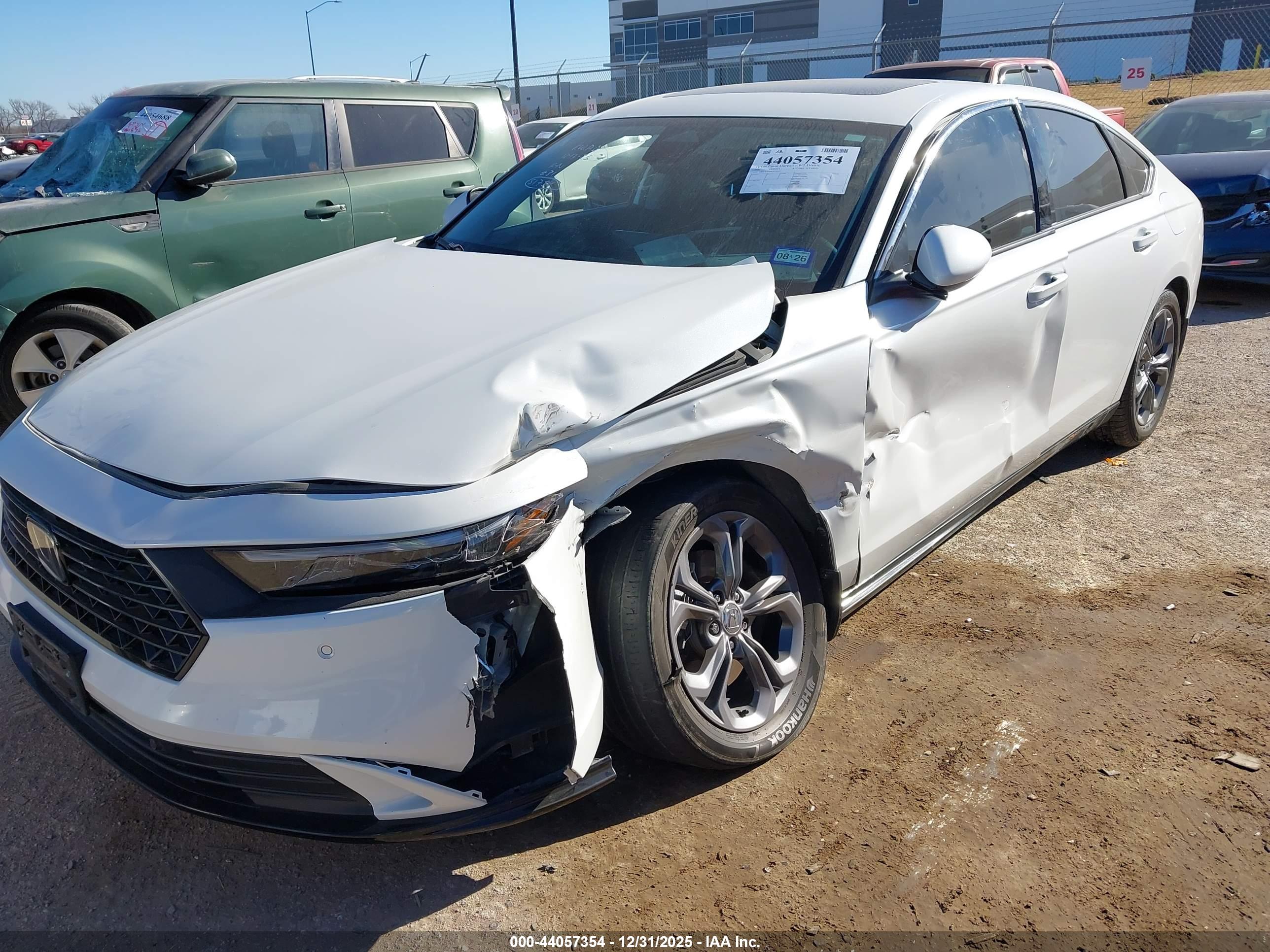HONDA ACCORD image 6
