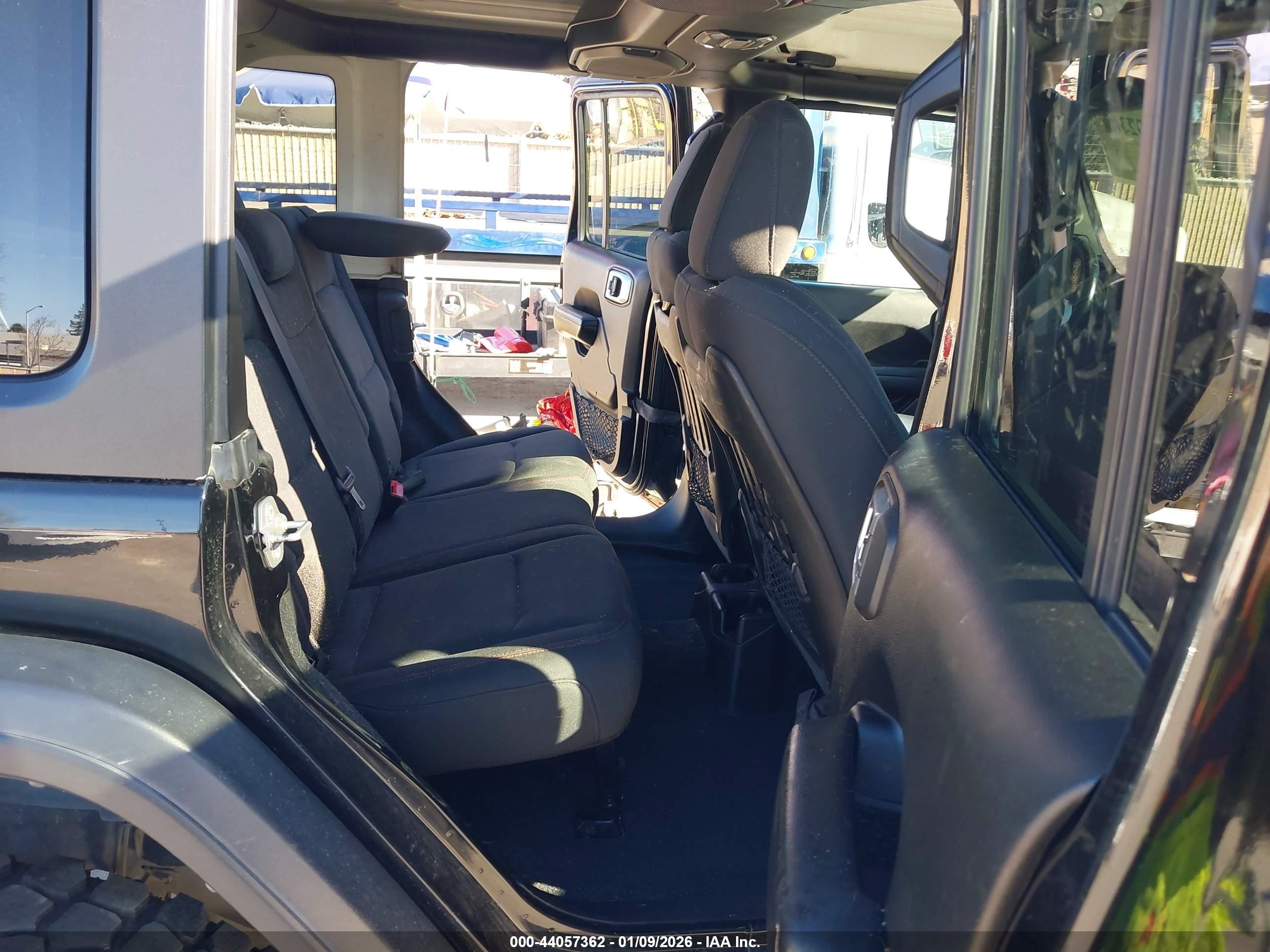 JEEP WRANGLER image 8