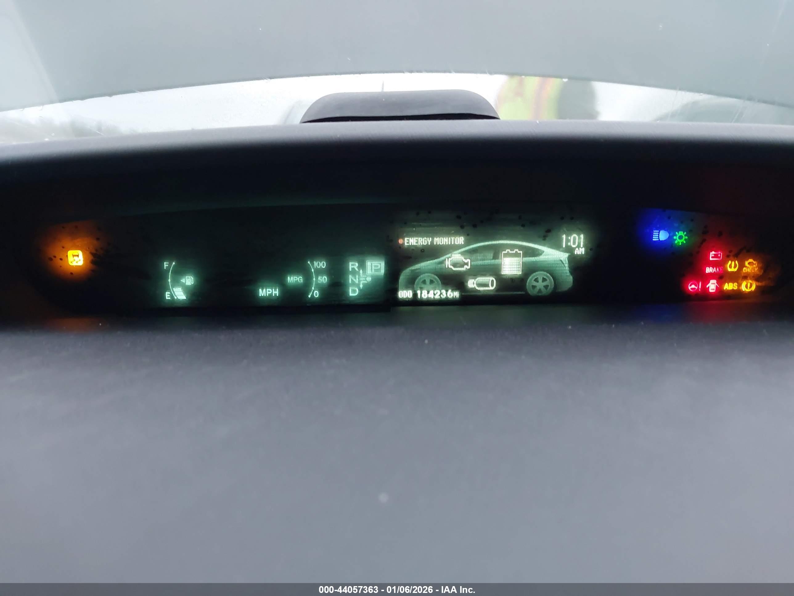 TOYOTA PRIUS image 7
