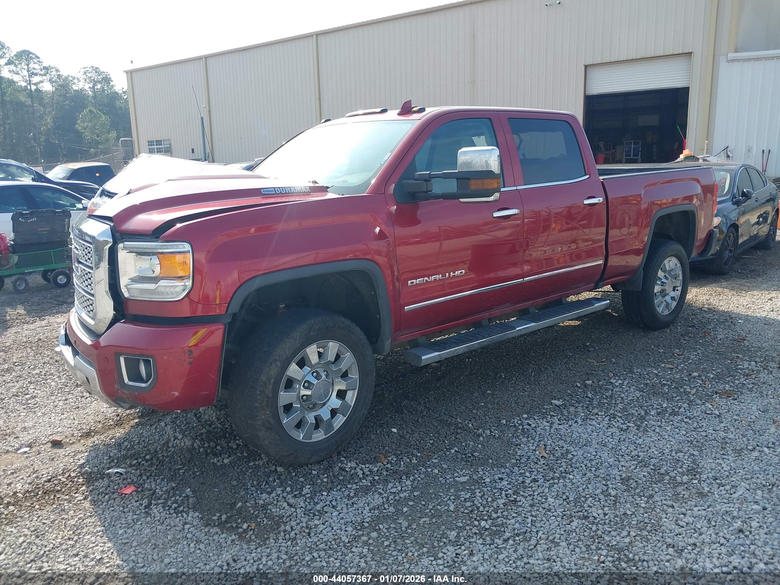 GMC SIERRA image 2