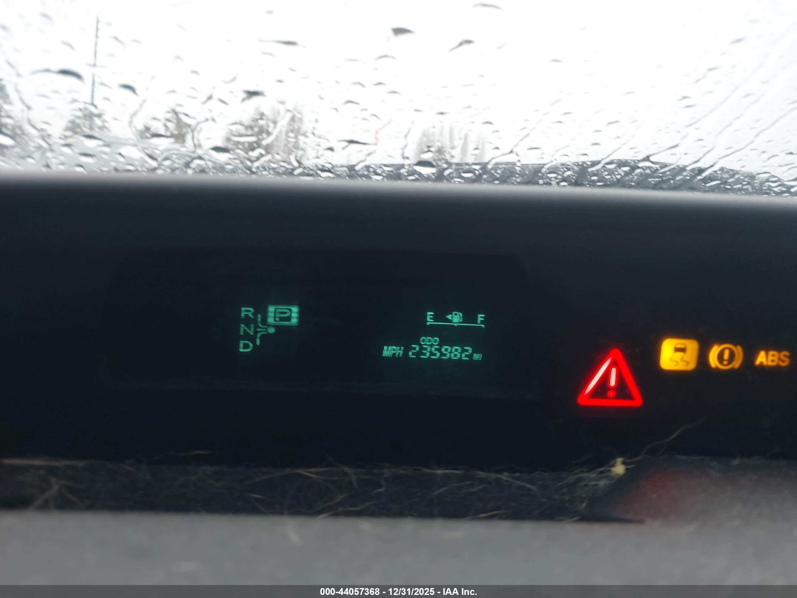 TOYOTA PRIUS image 7