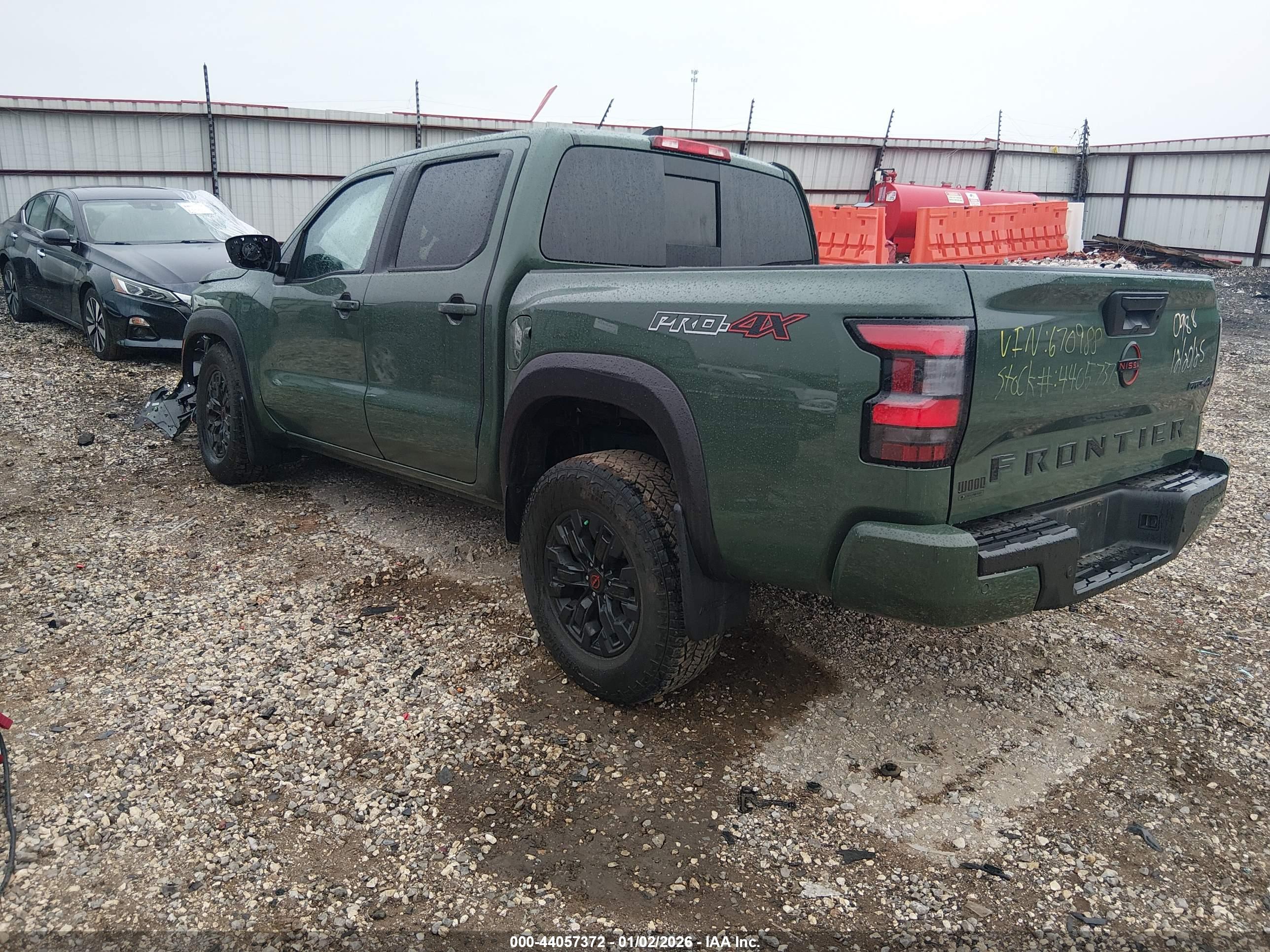 NISSAN FRONTIER image 3