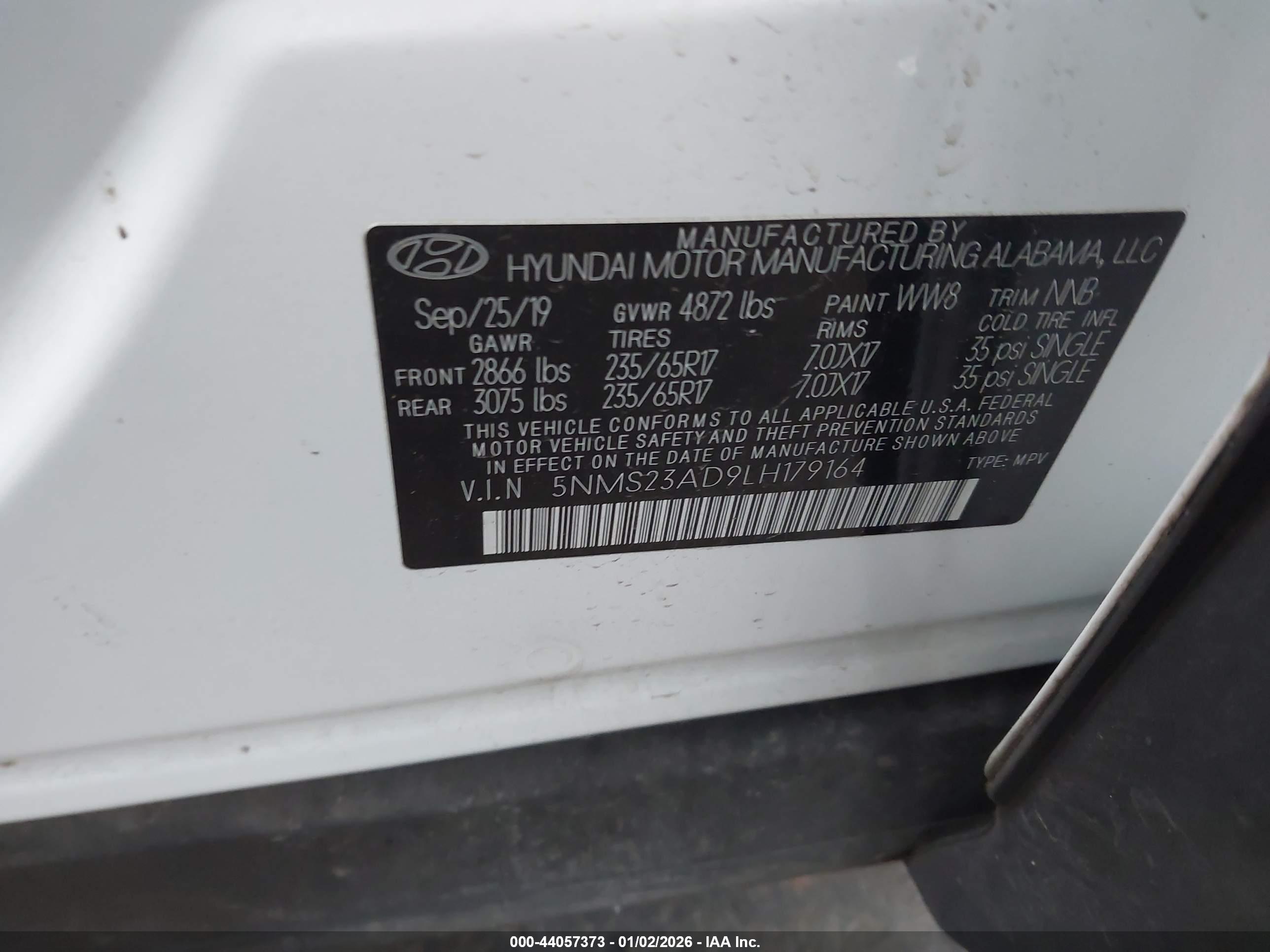 HYUNDAI SANTA image 9