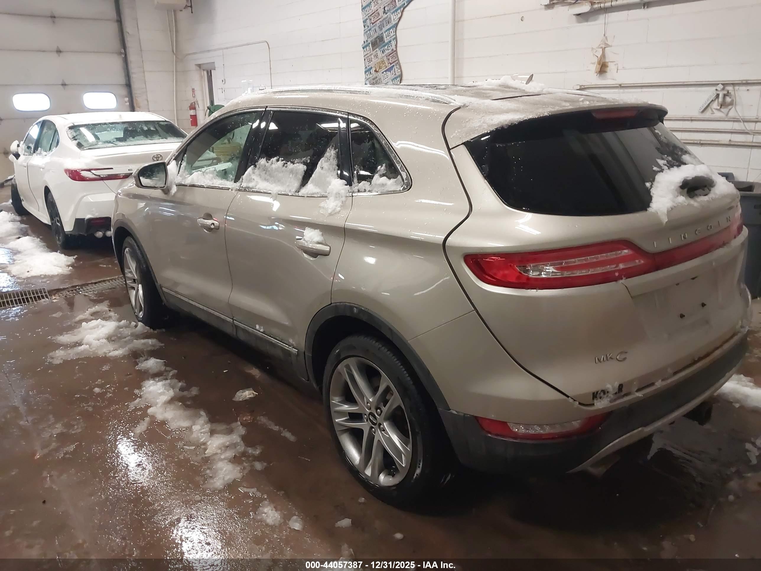 LINCOLN MKC image 3