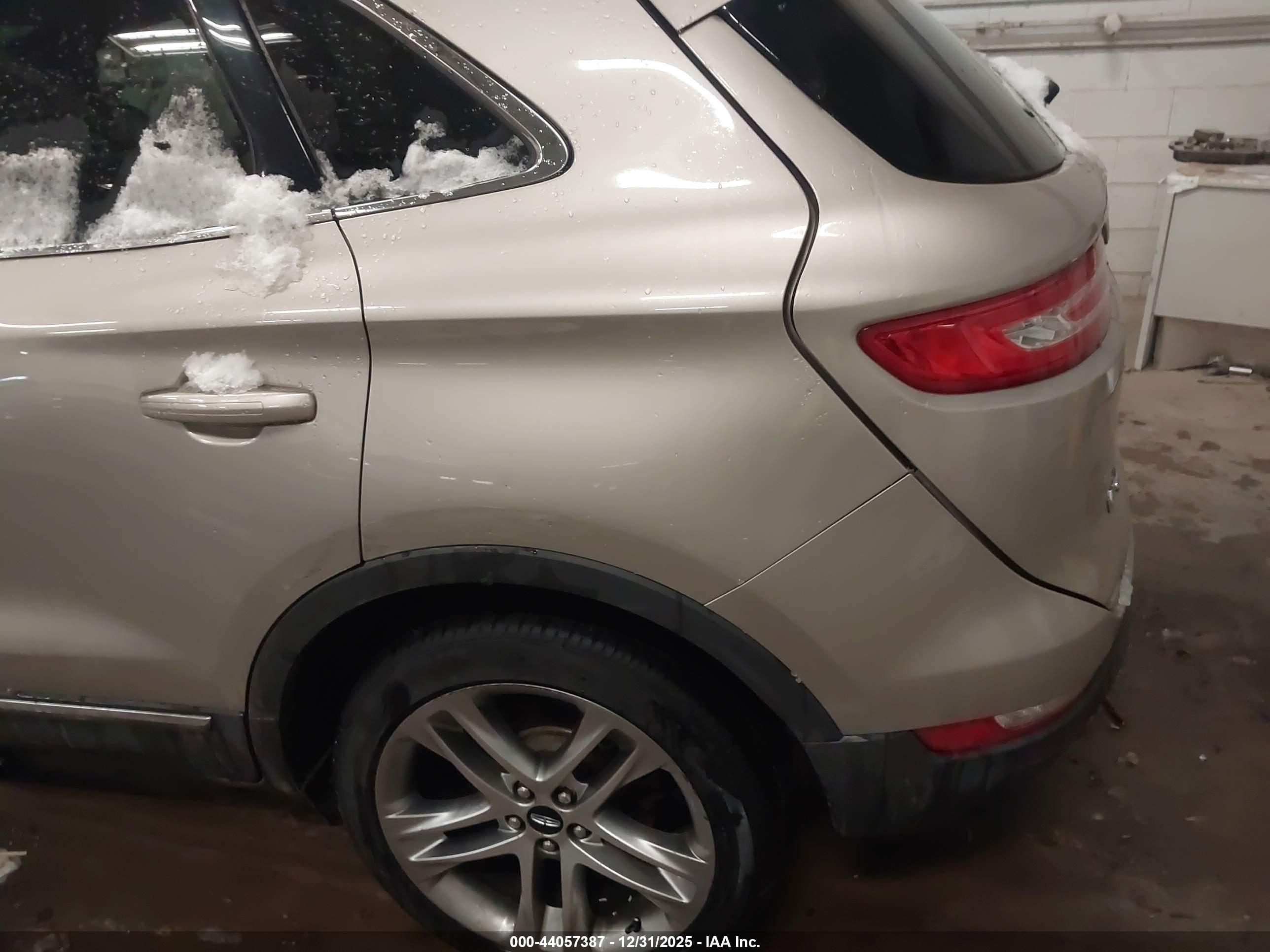LINCOLN MKC image 6