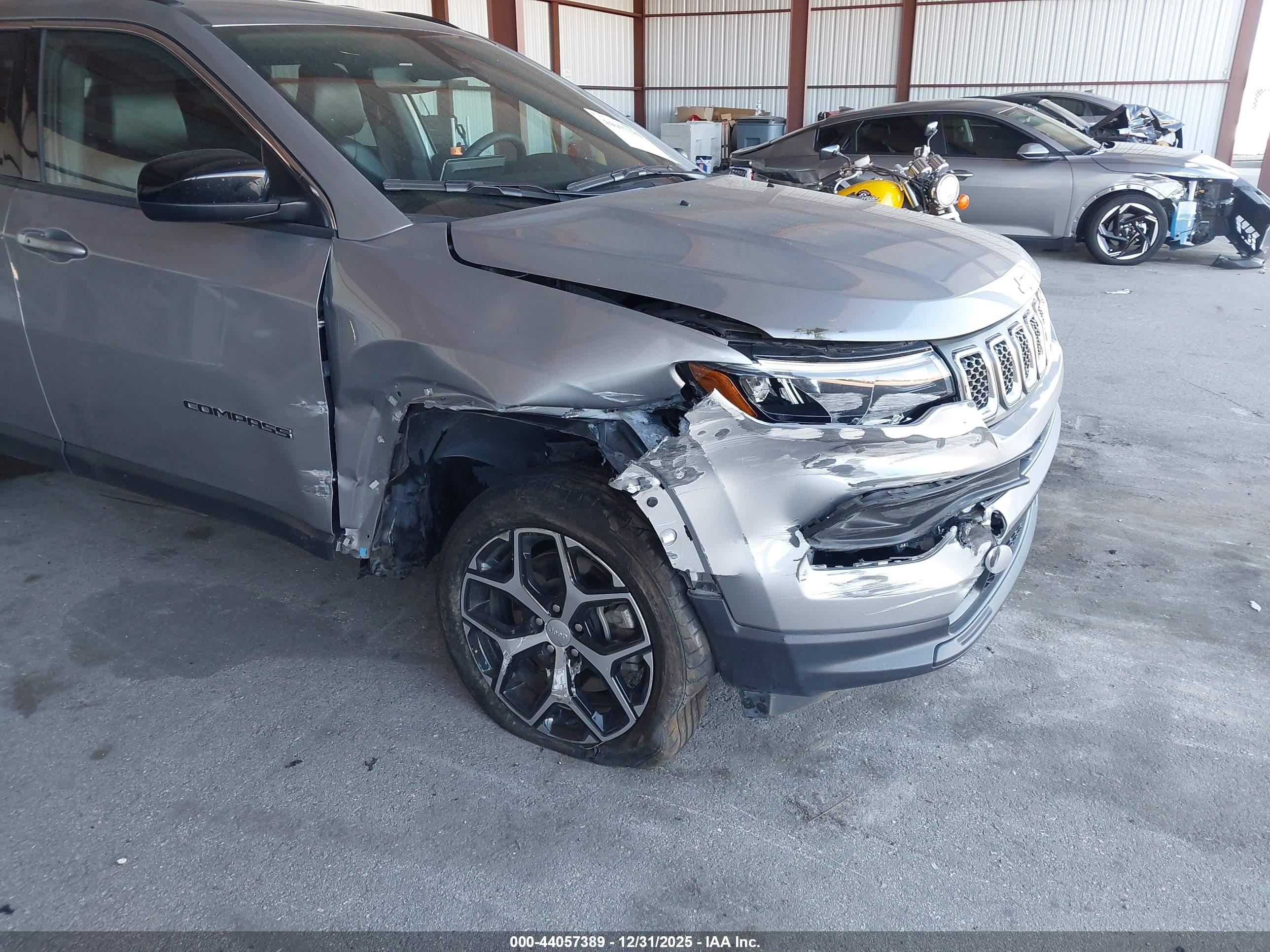JEEP COMPASS image 6