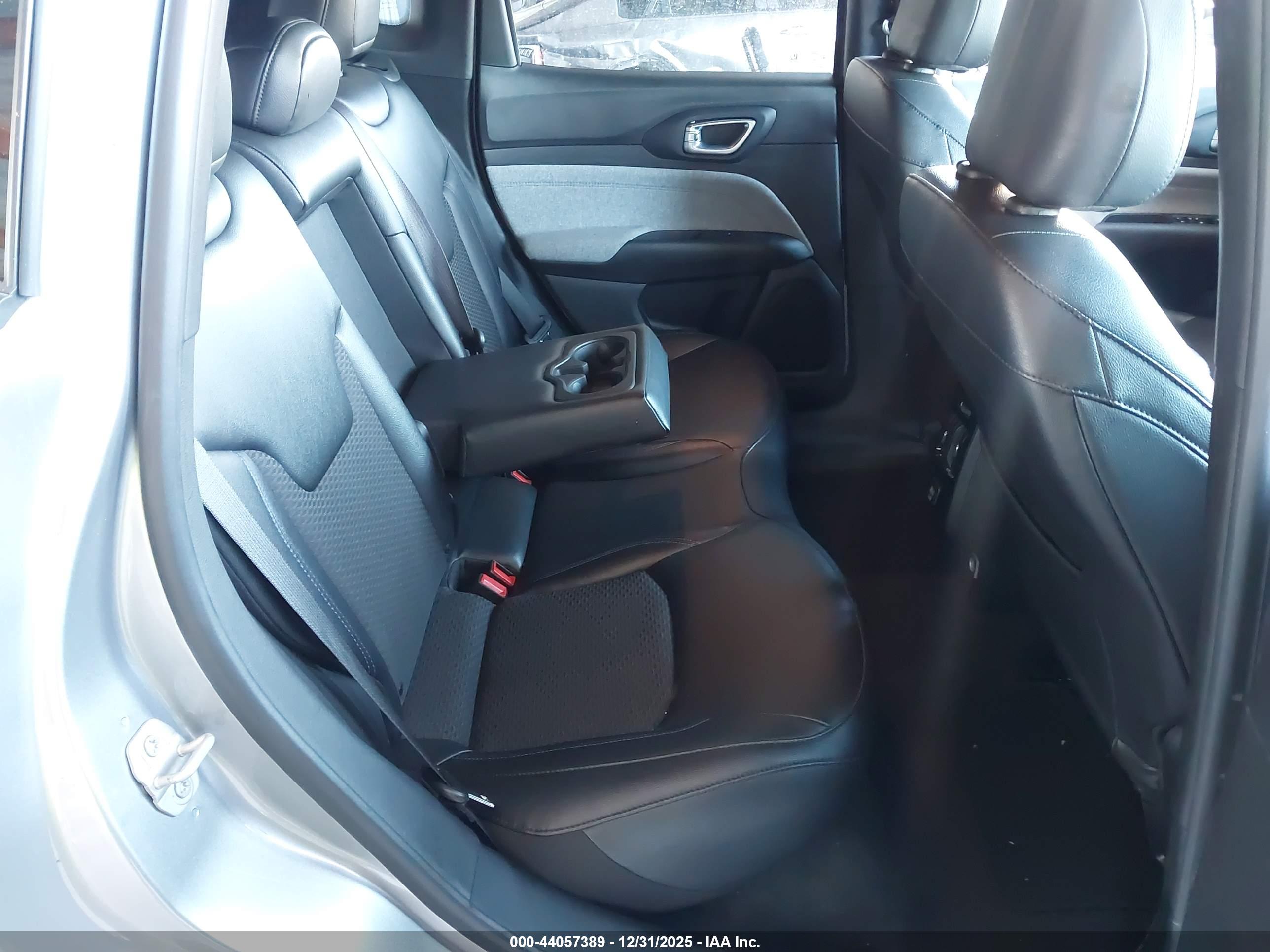JEEP COMPASS image 8