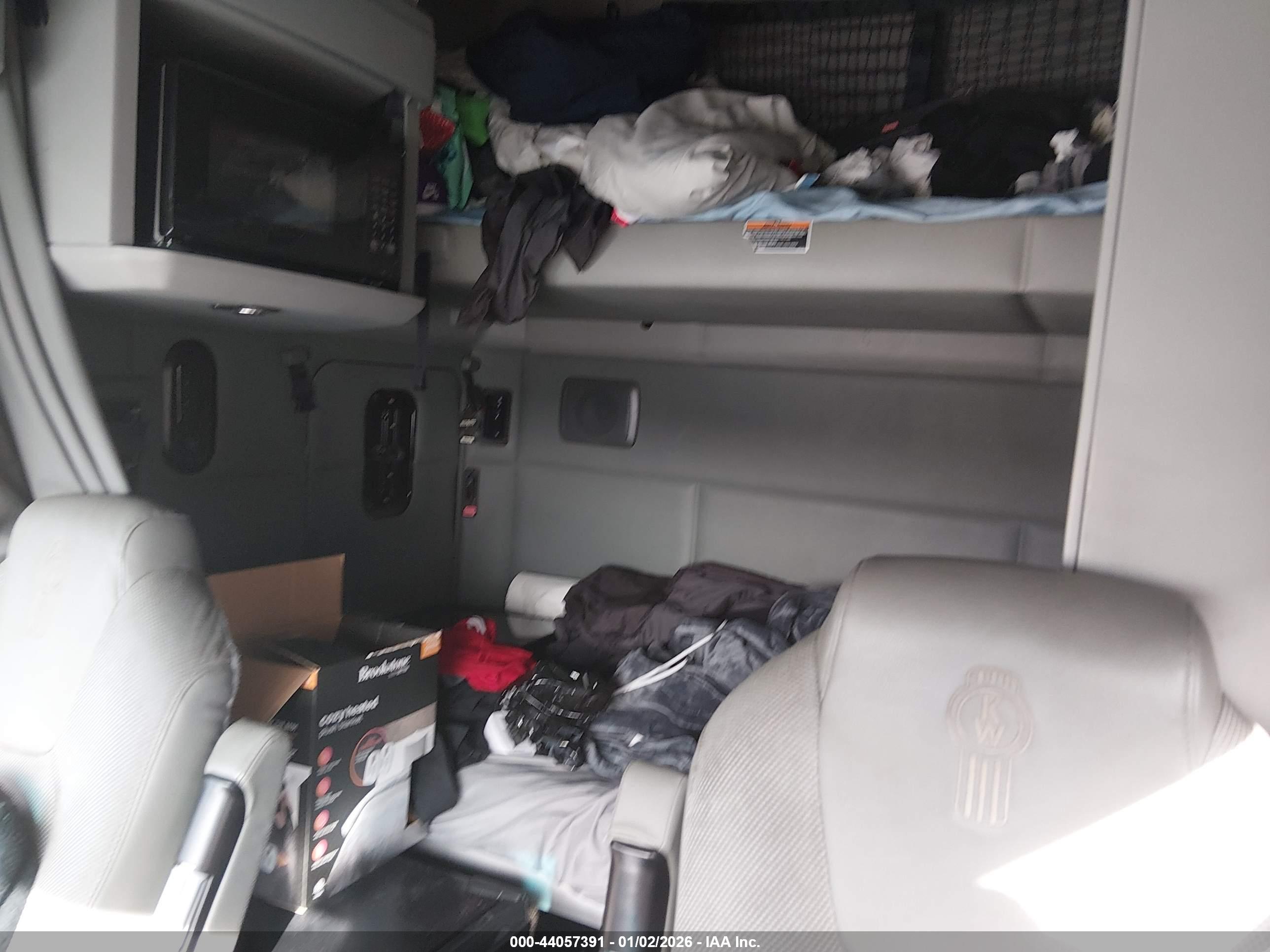 KENWORTH T680 image 7