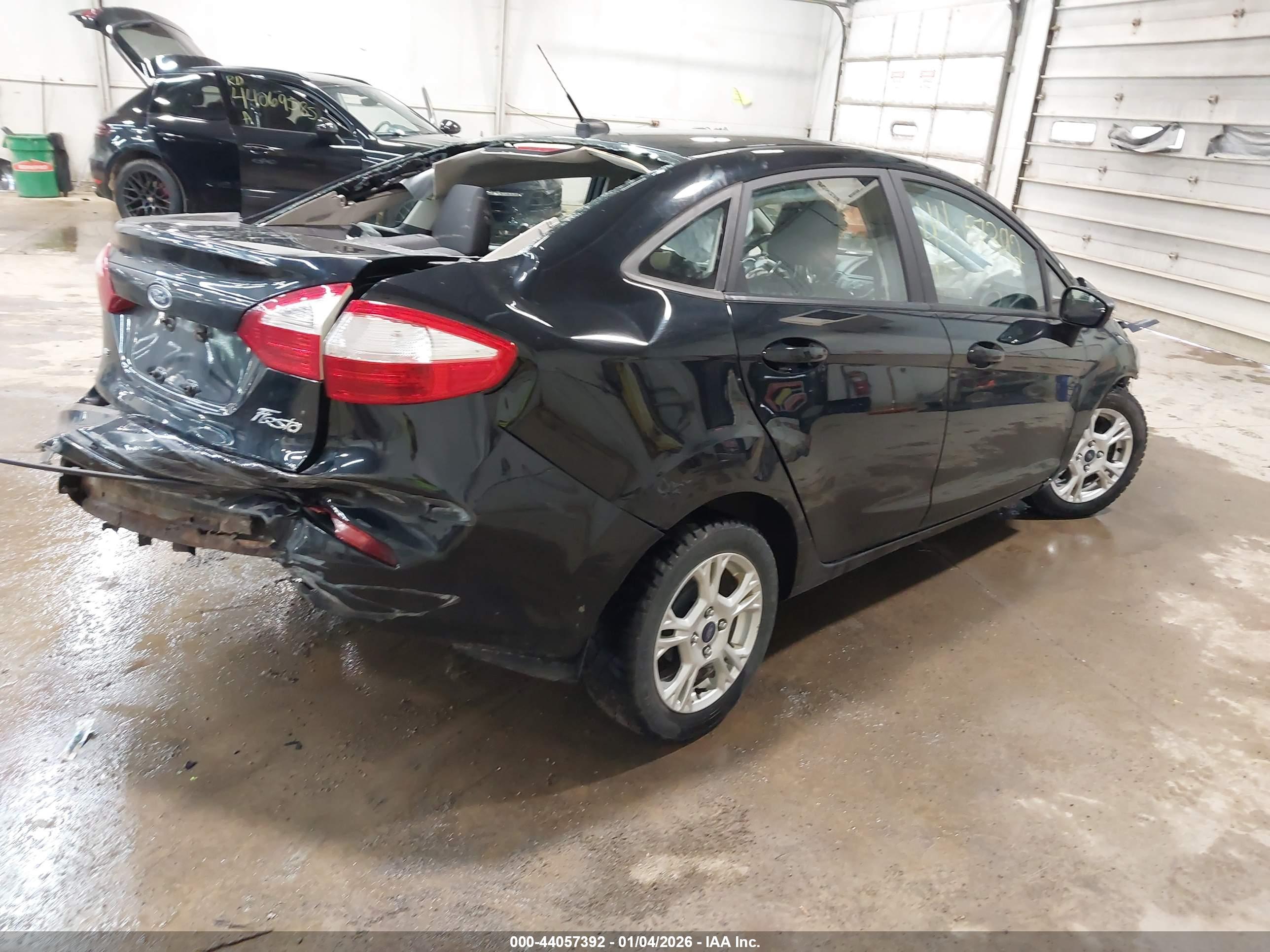 FORD FIESTA image 4