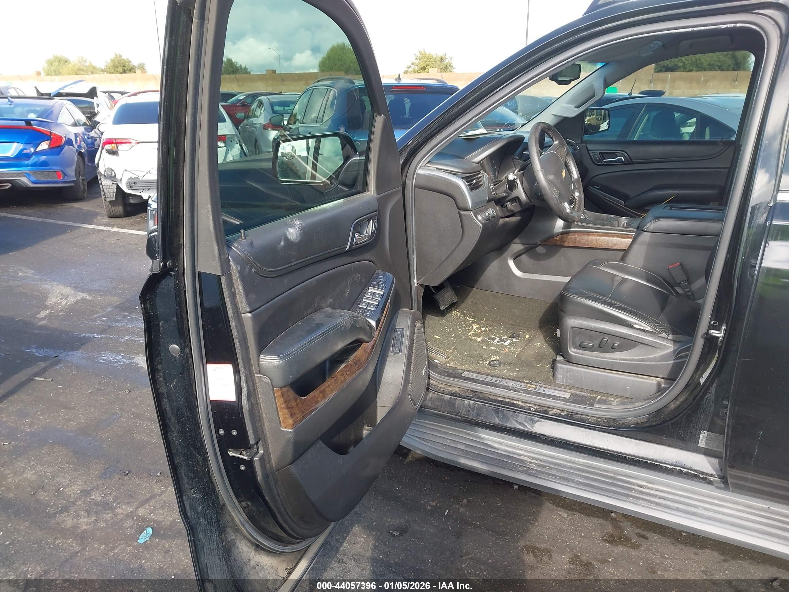CHEVROLET TAHOE image 5