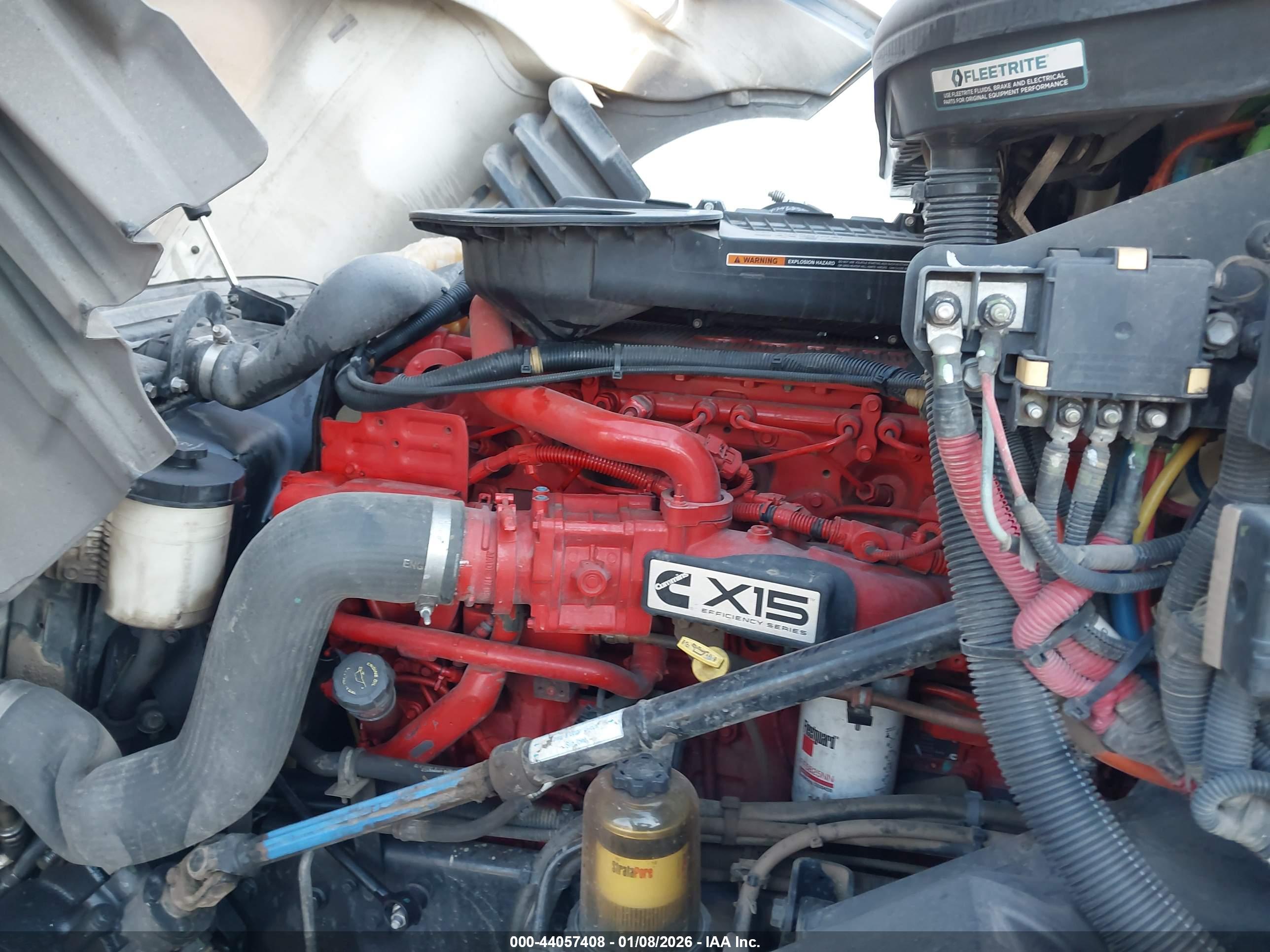 INTERNATIONAL LT image 10