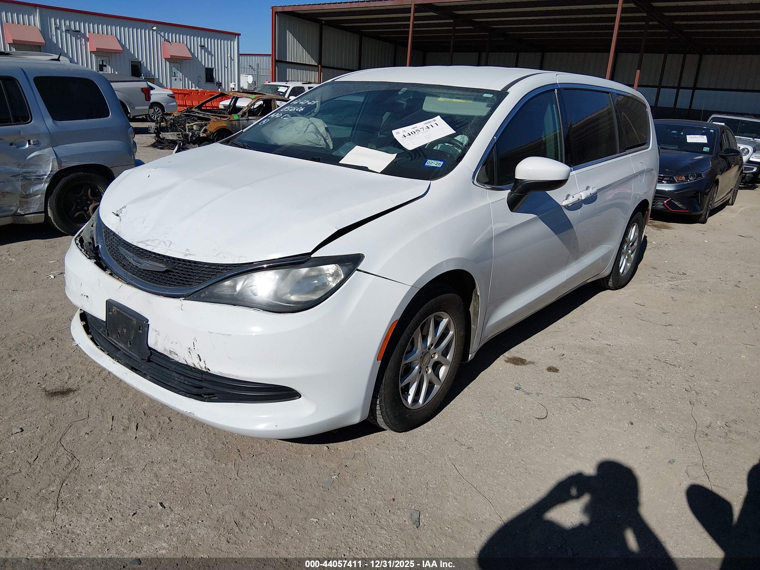 CHRYSLER PACIFICA image 2