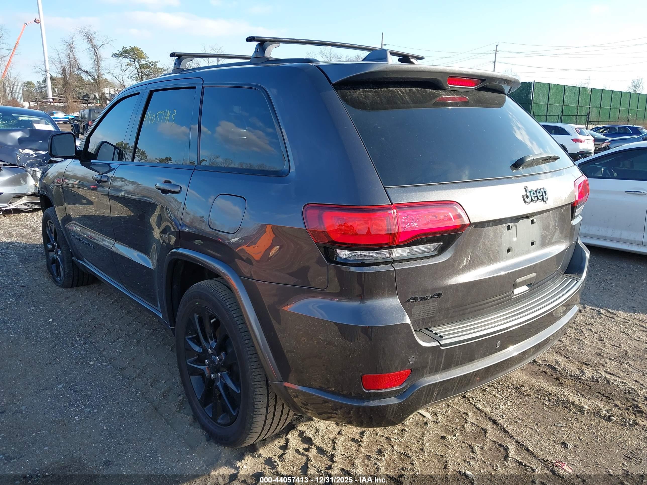 JEEP GRAND image 3