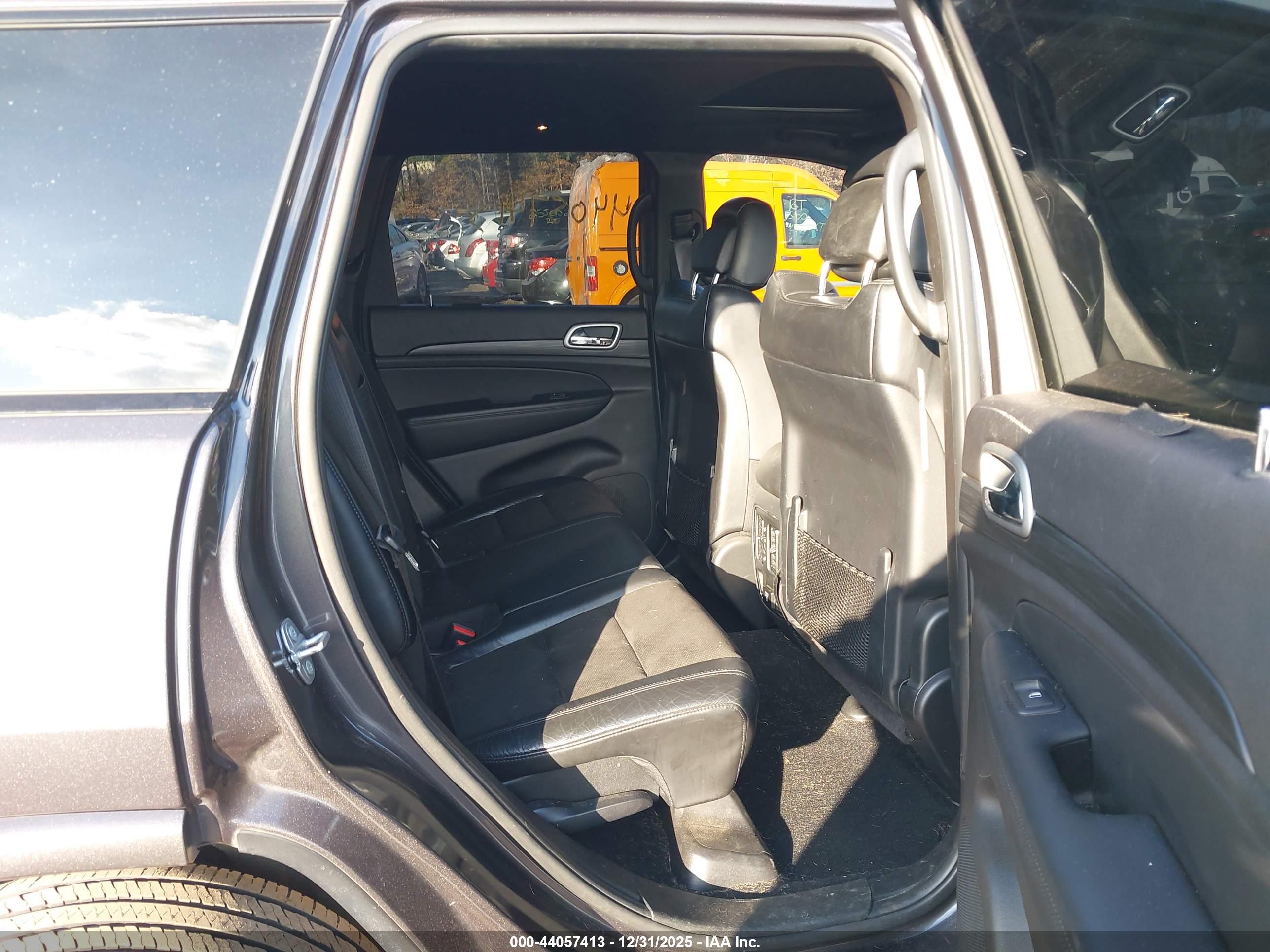 JEEP GRAND image 8