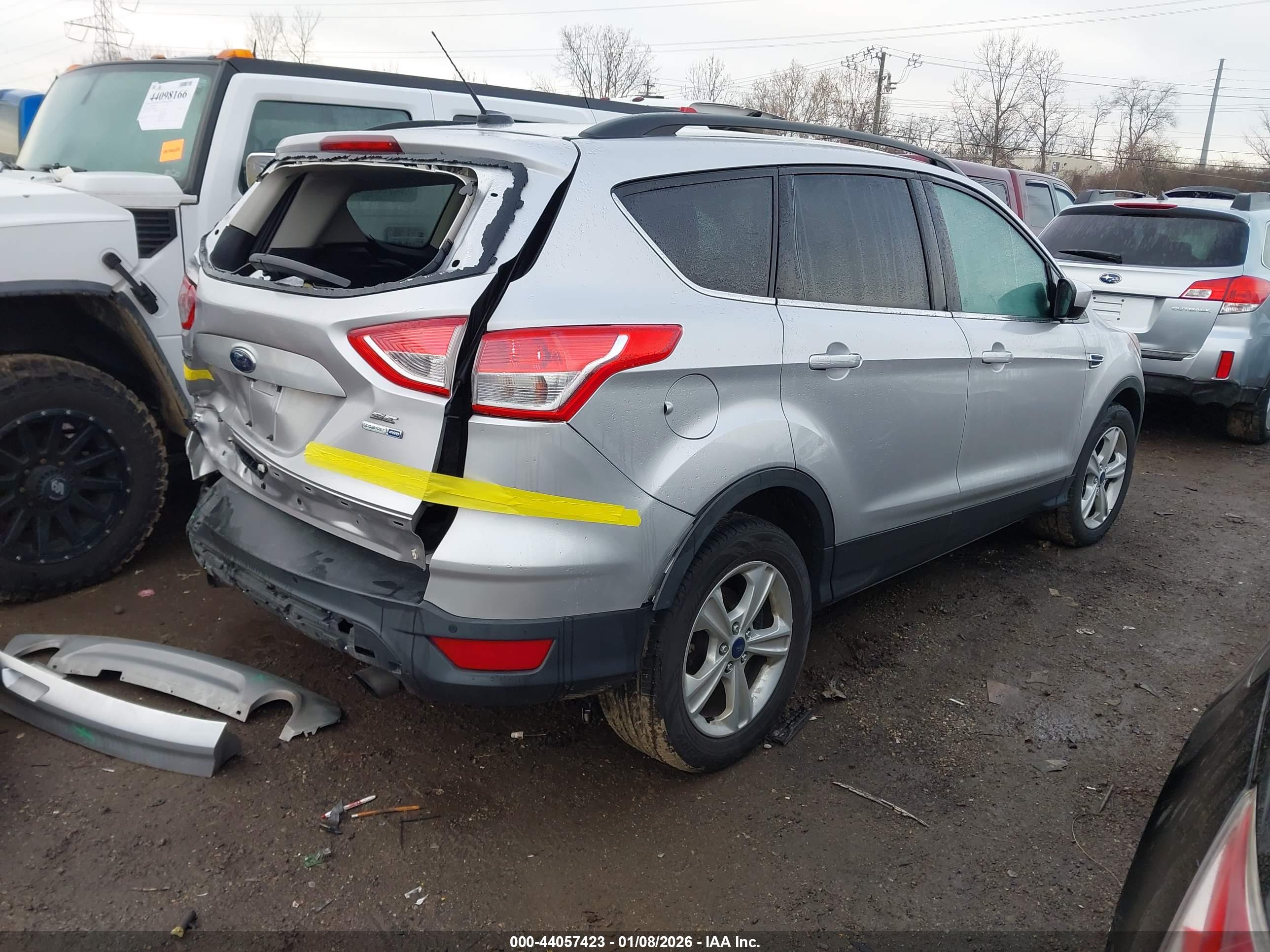 FORD ESCAPE image 4