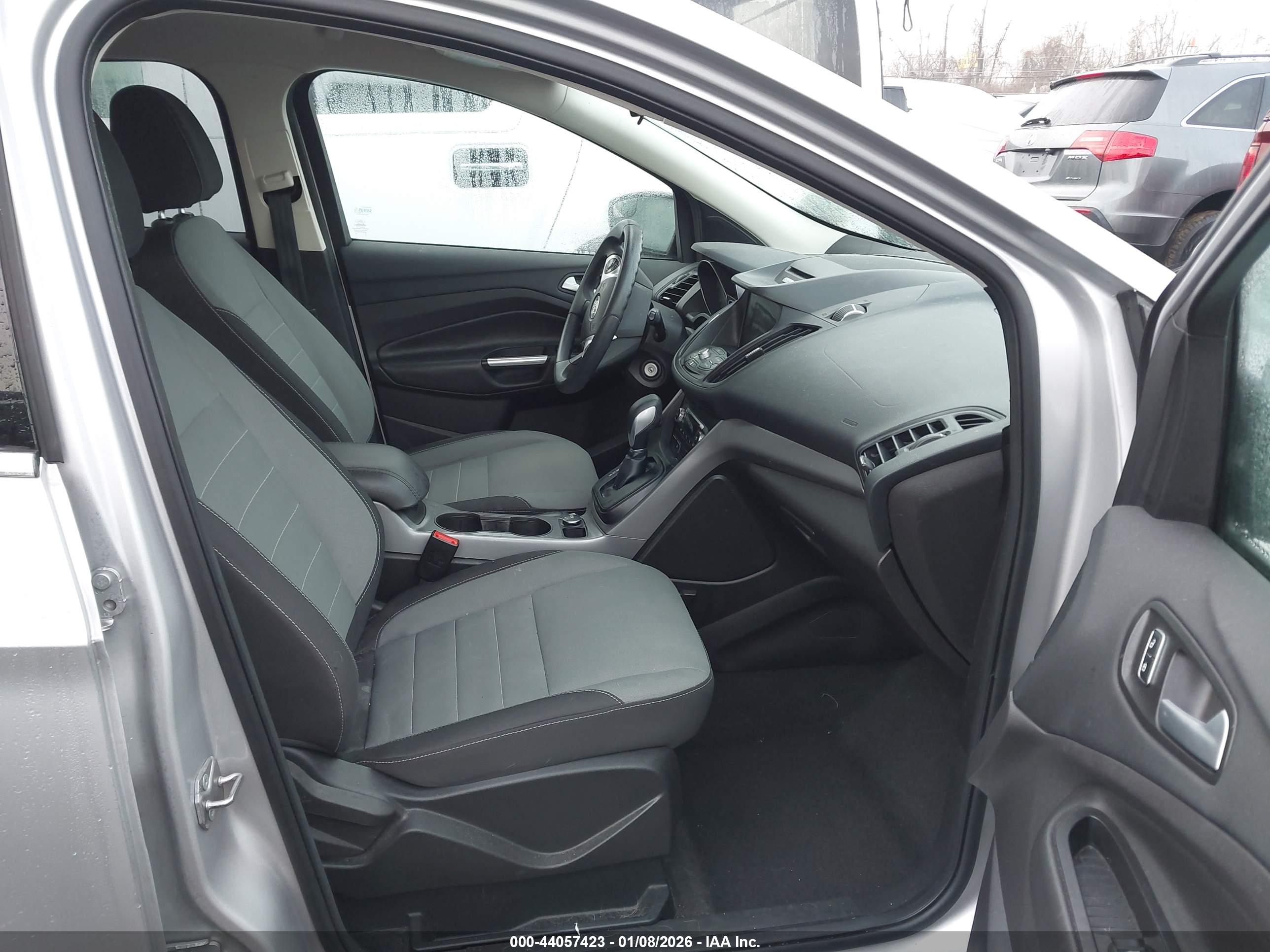 FORD ESCAPE image 5