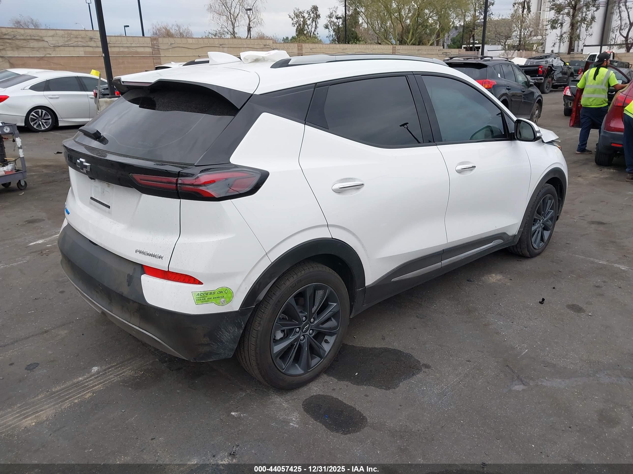 CHEVROLET BOLT image 4