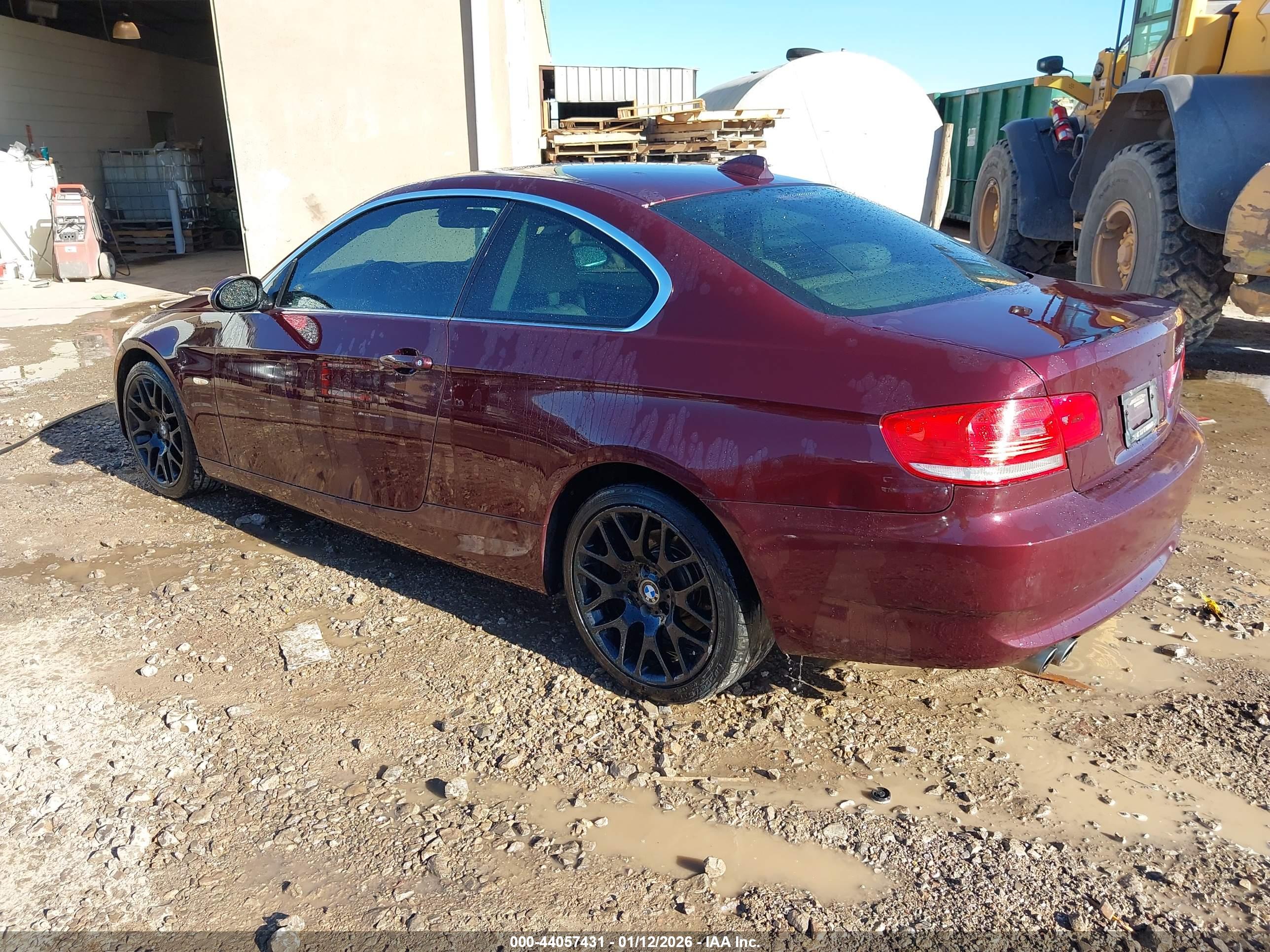 BMW 328I image 3