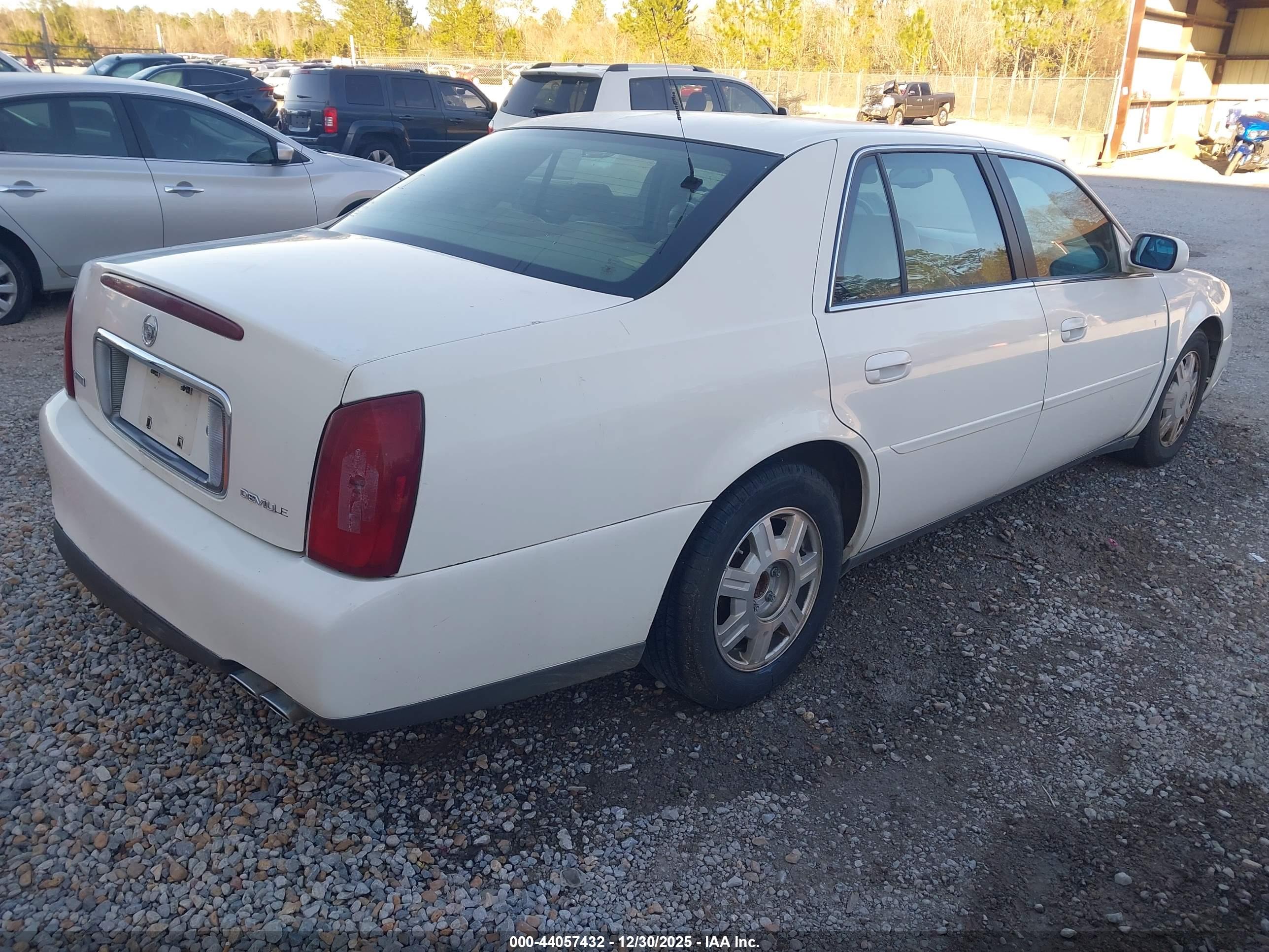 CADILLAC DEVILLE image 4
